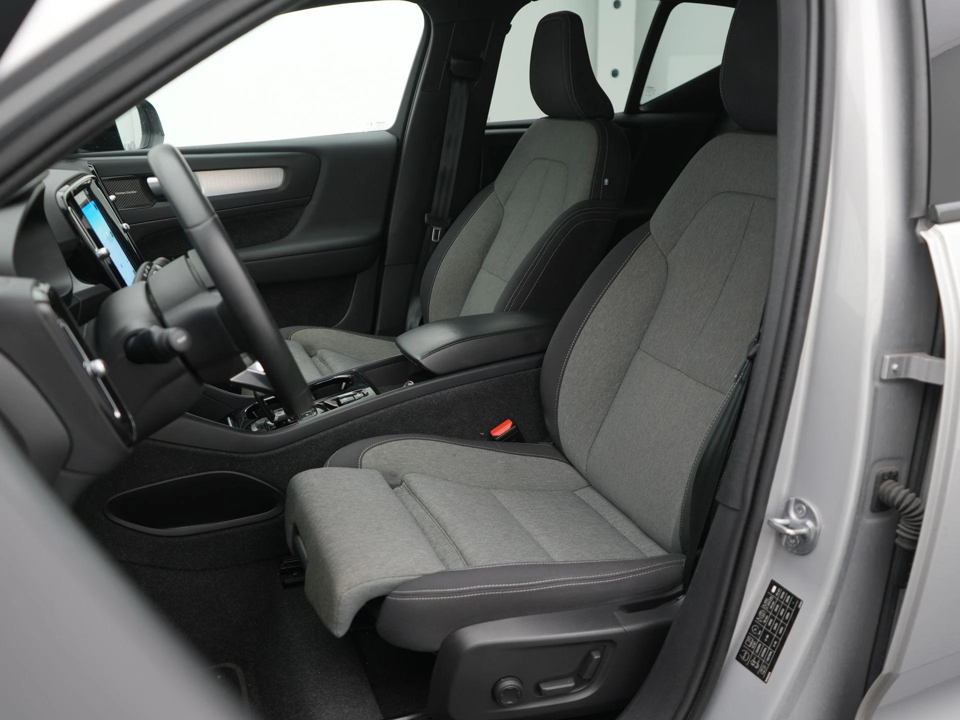 Volvo XC40 1.5 T4 Plug-in hybrid Plus Dark