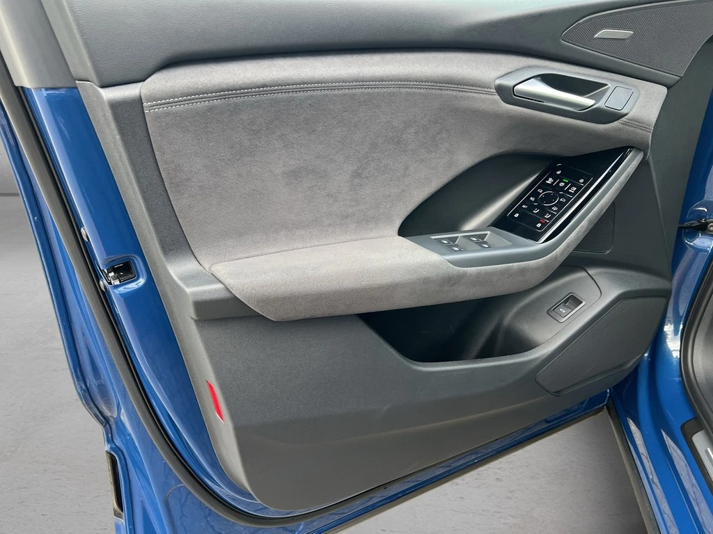 Audi-Q6 e-tron-image-6