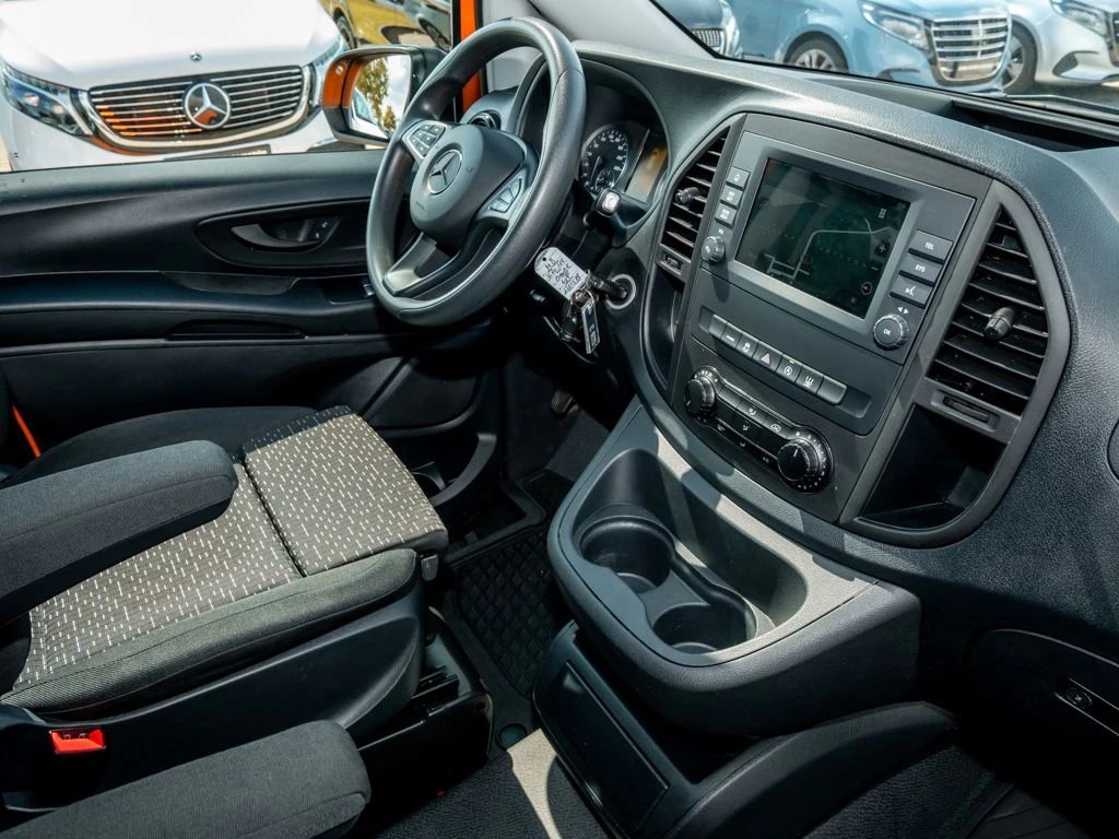 Mercedes-Benz-Vito 114-image-9