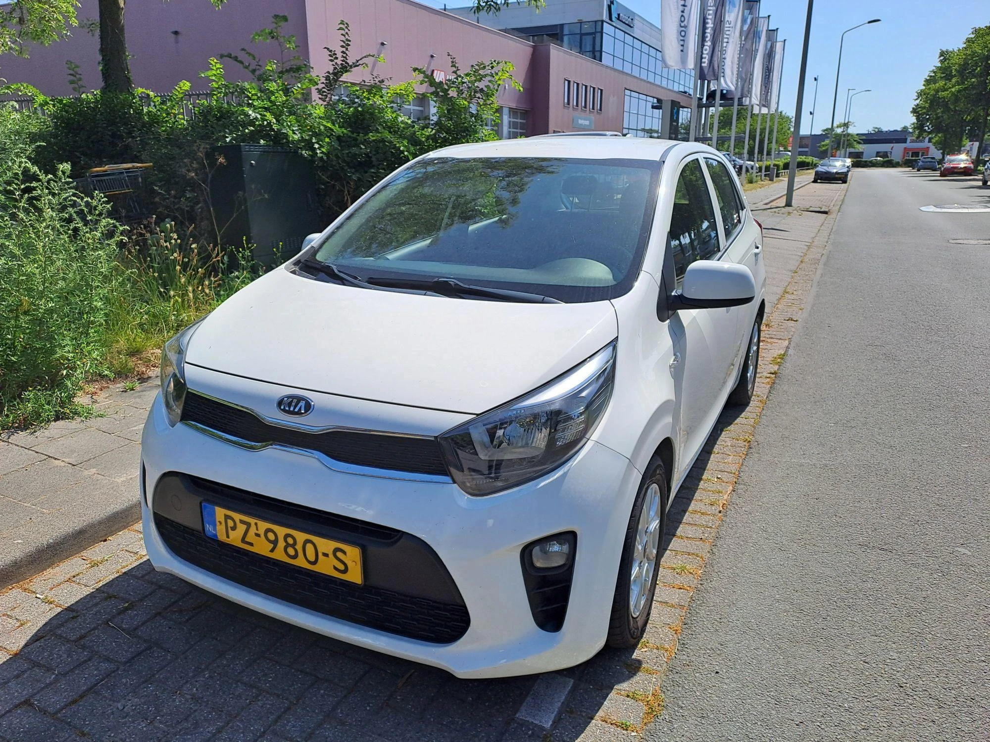 Kia-Picanto-image-2