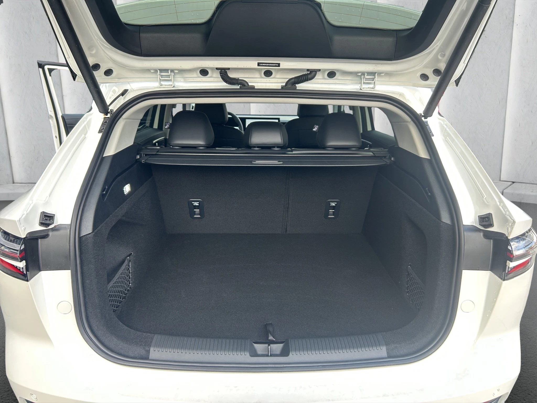 MG HS Luxury 1.5T-GDI Auto Sports Utility Vehicle. 125 kW. 5-türig