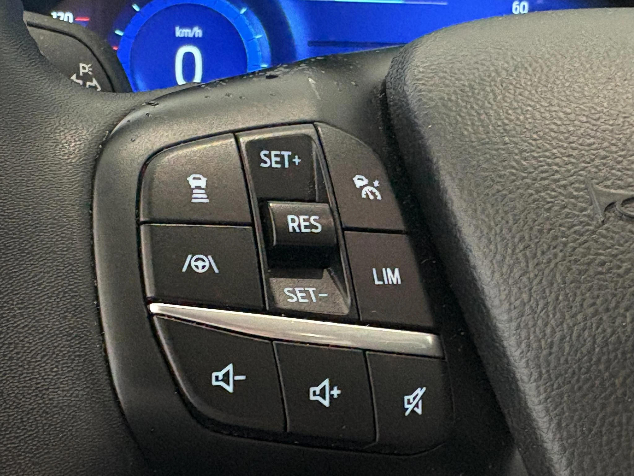 Ford-Kuga-image-14