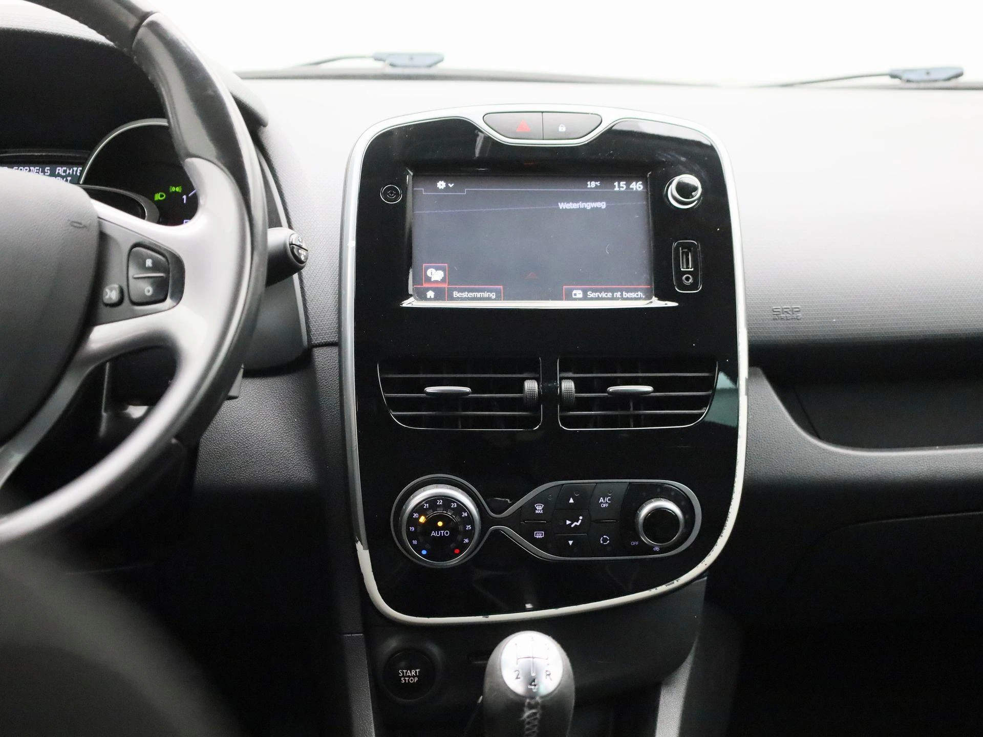 Renault-Clio-image-8