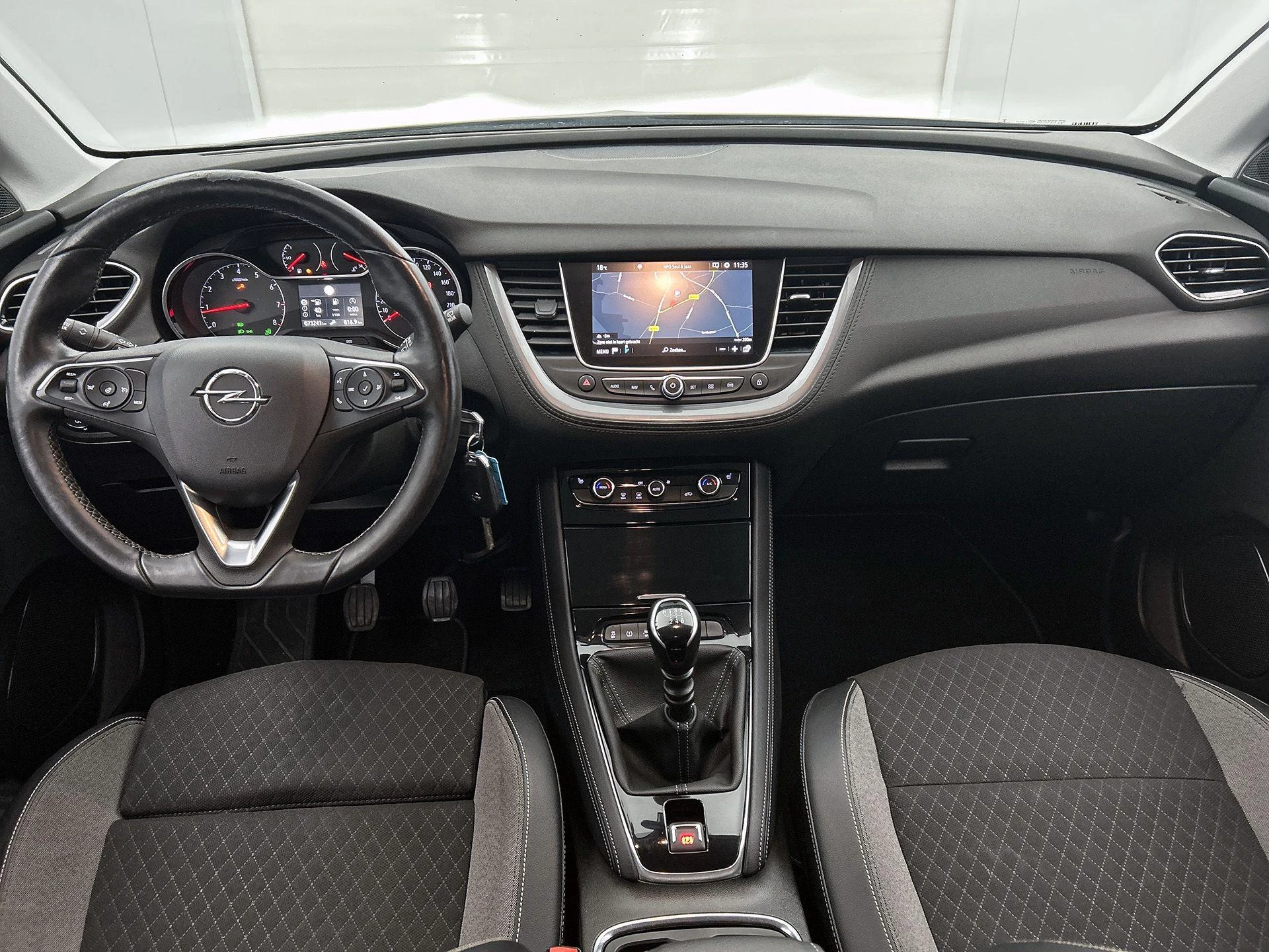 Opel-Grandland X-image-21