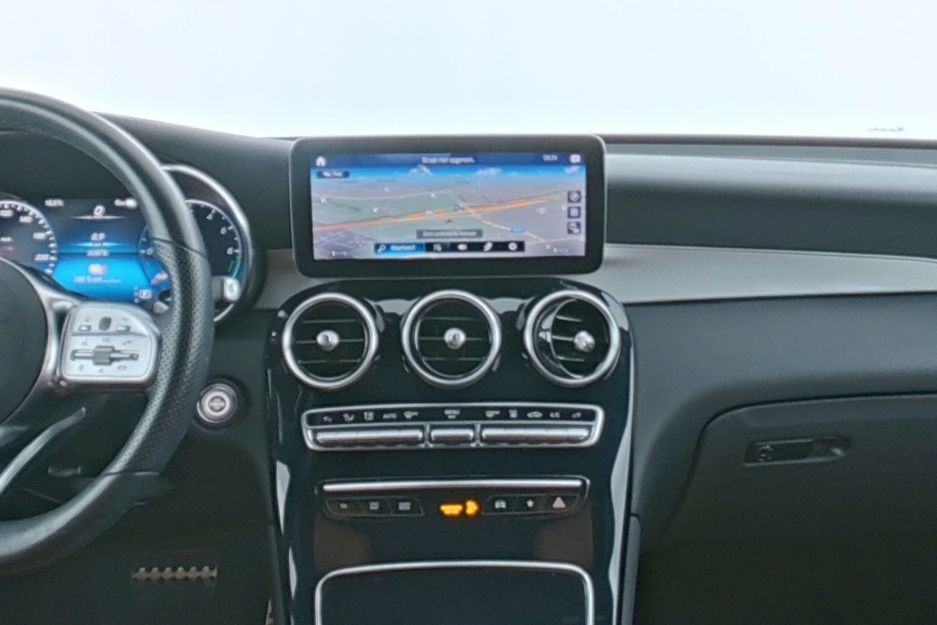 Mercedes-Benz GLC 300de Coupé AMG Line + LEDER + CARPLAY + BURMESTER +