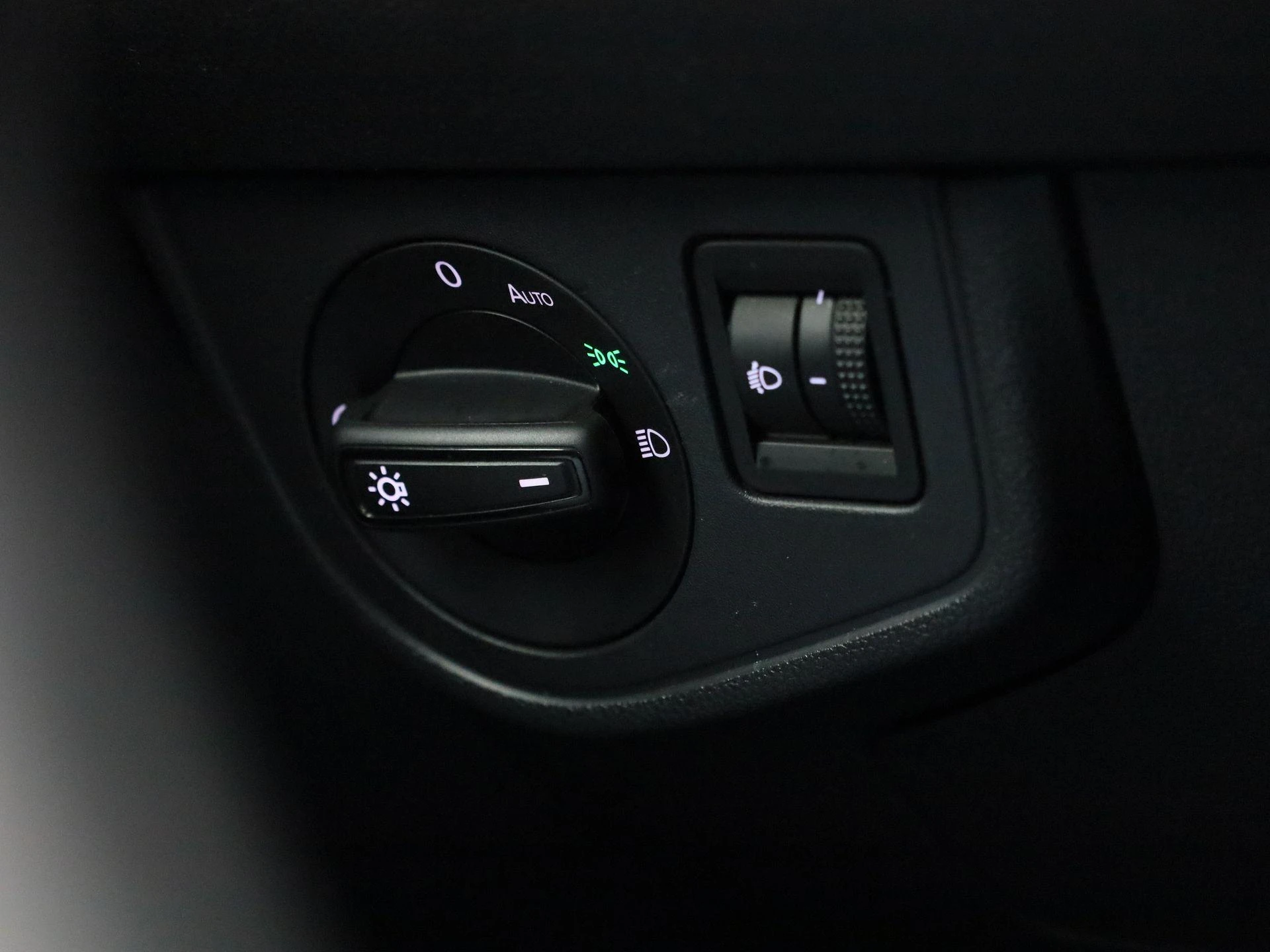 Volkswagen-Polo-image-20