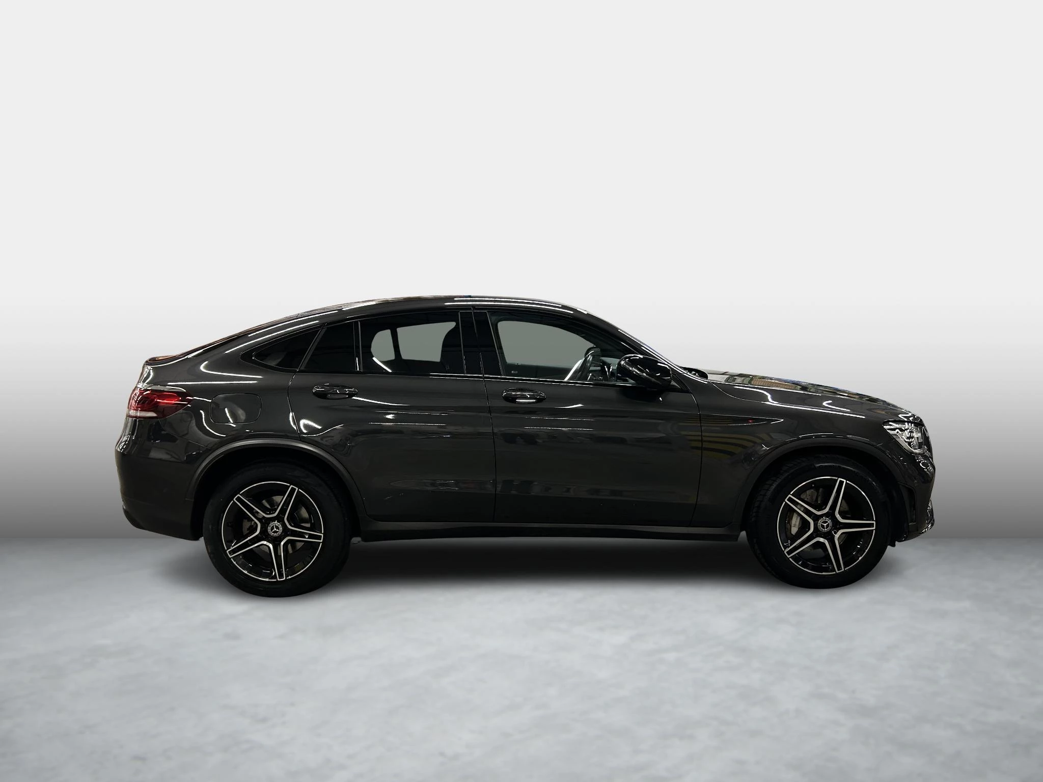 Mercedes-Benz GLC 200d Coupé AMG LINE + CARPLAY + NIGHTPAKKET + 360 CAMERA +