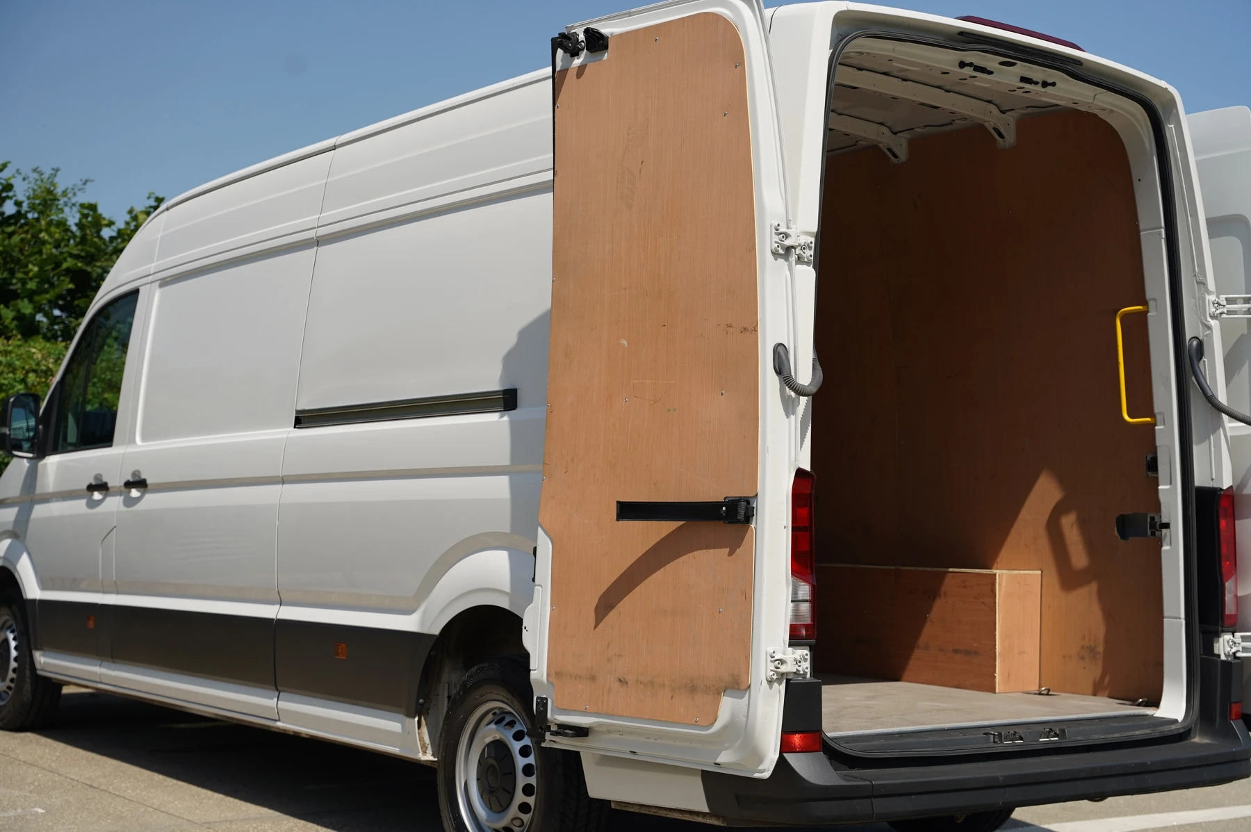 Volkswagen-Crafter-image-30