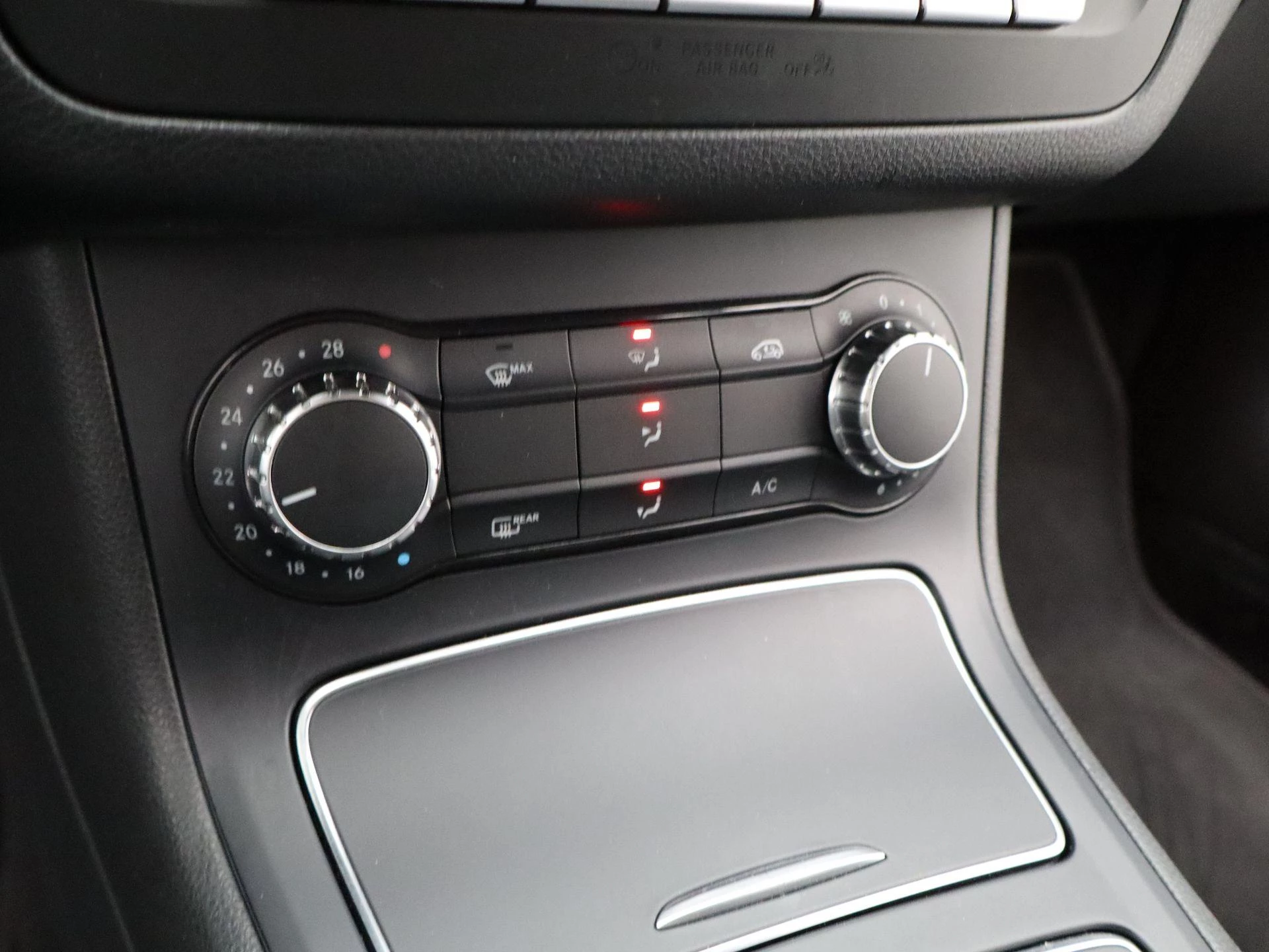 Mercedes-Benz-B-Klasse-image-21