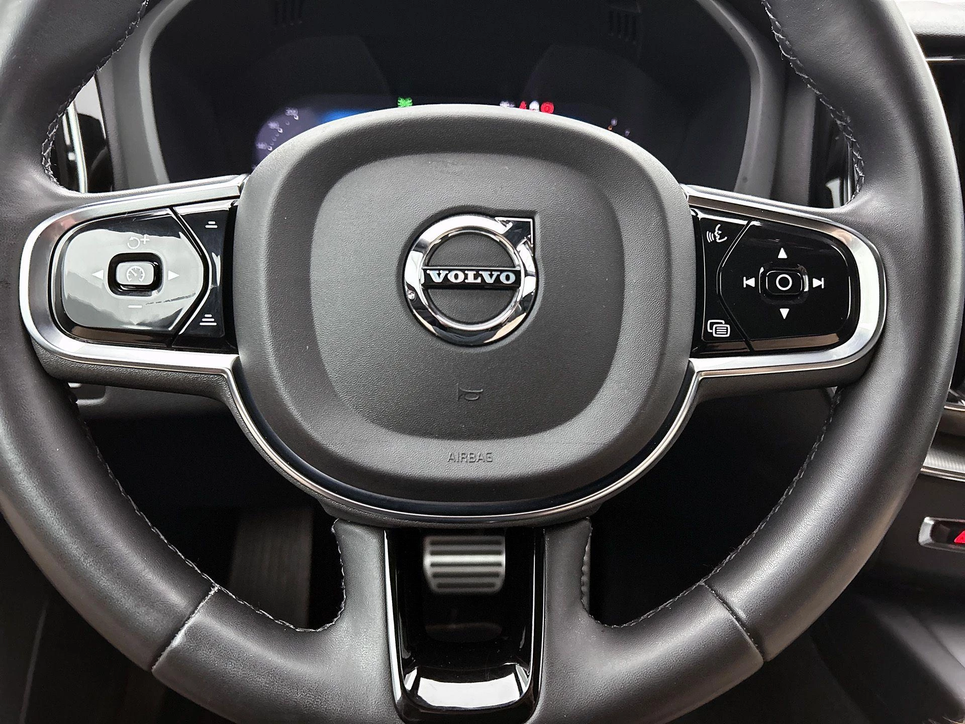 Volvo XC60 2.0 B4 R-Design