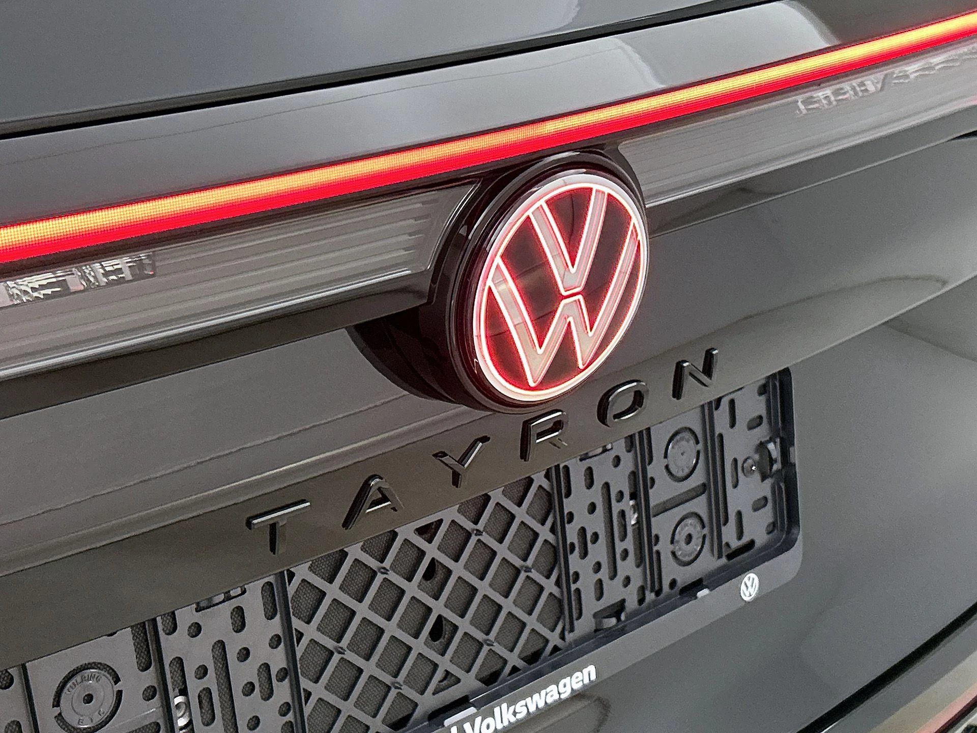 Volkswagen Tayron 1.5 eHybrid R-Line Edition