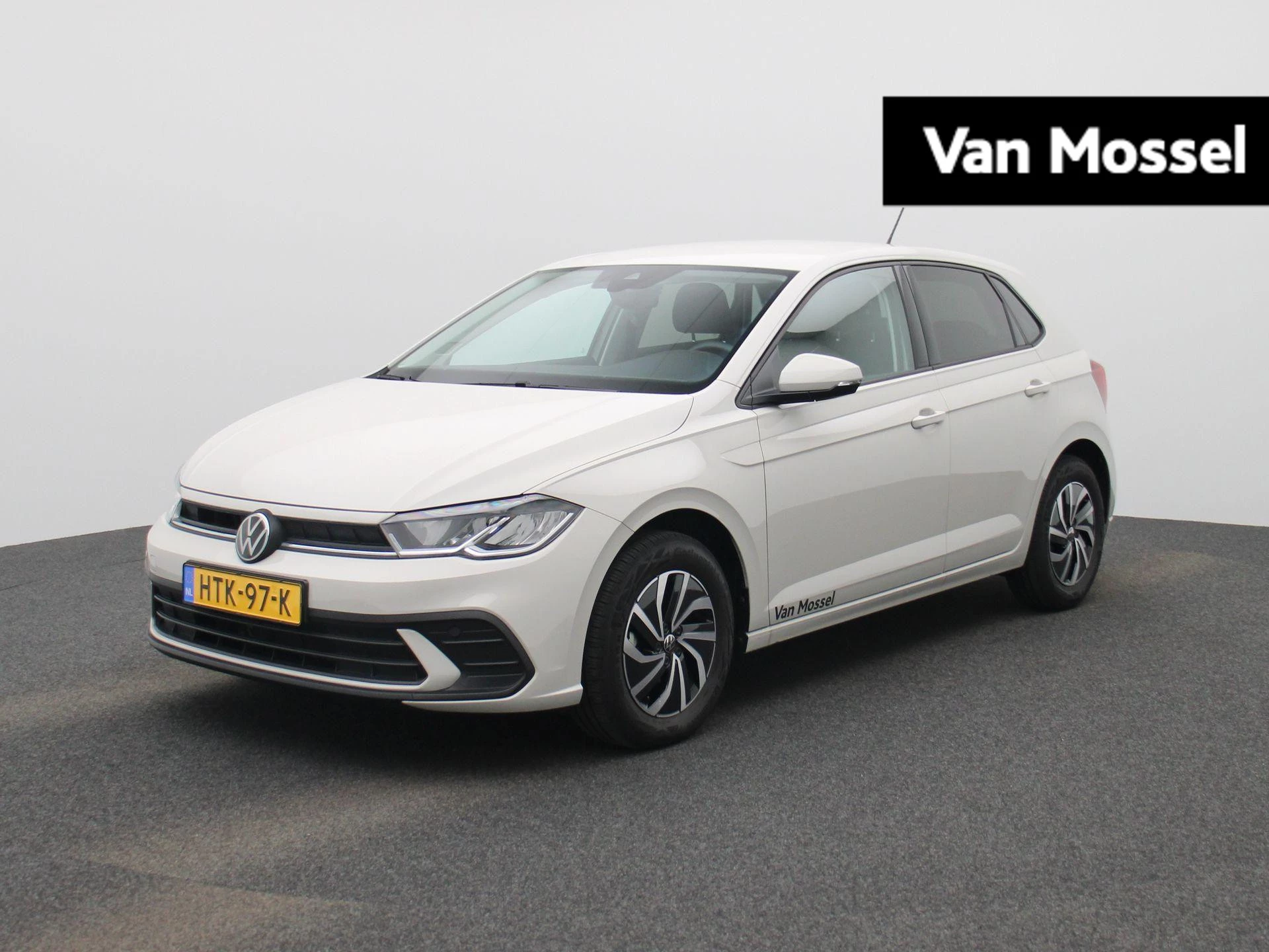 Volkswagen-Polo-image-0