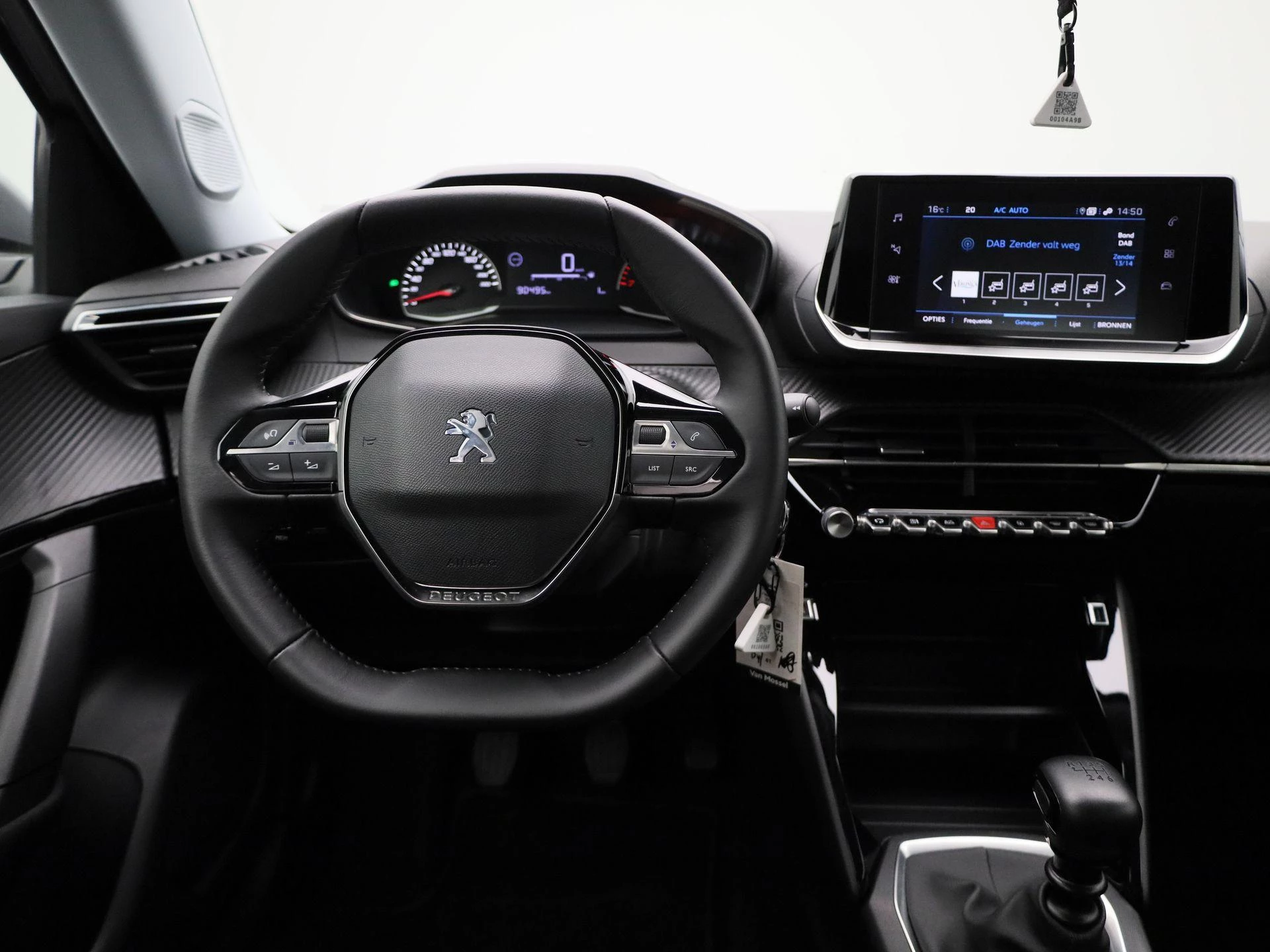 Peugeot-2008-image-6