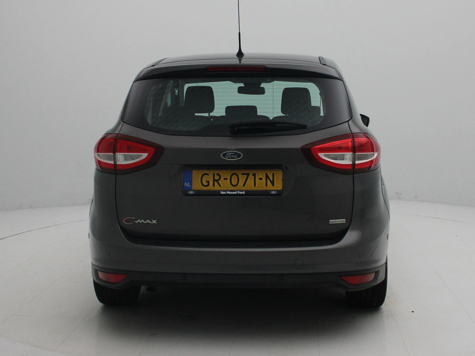 Ford-C-MAX-image-5