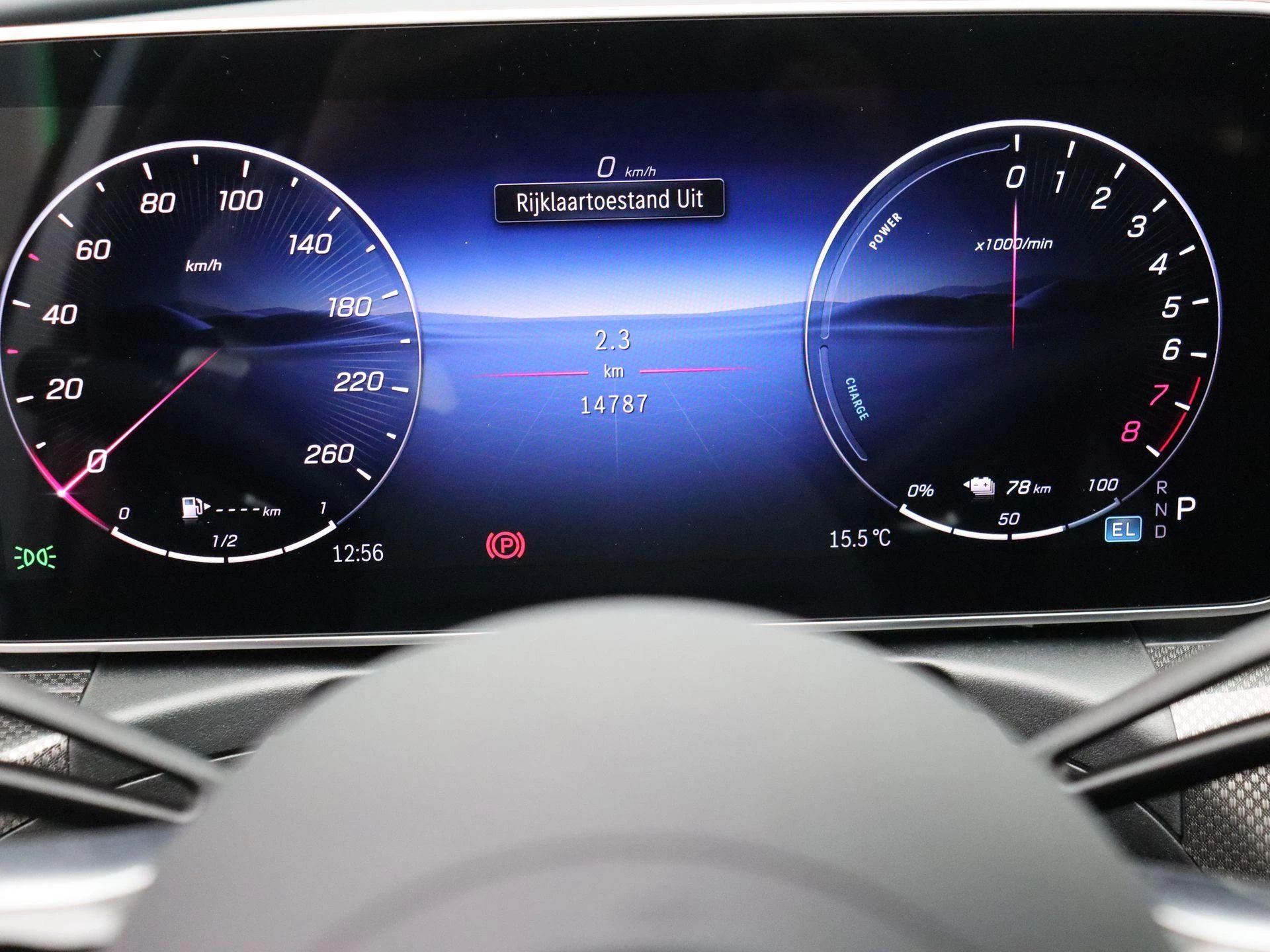 Mercedes-Benz C-Klasse 300 e AMG Line Sedan + PANORAMISCH DAK + SURROUND VIEW CAMERA +