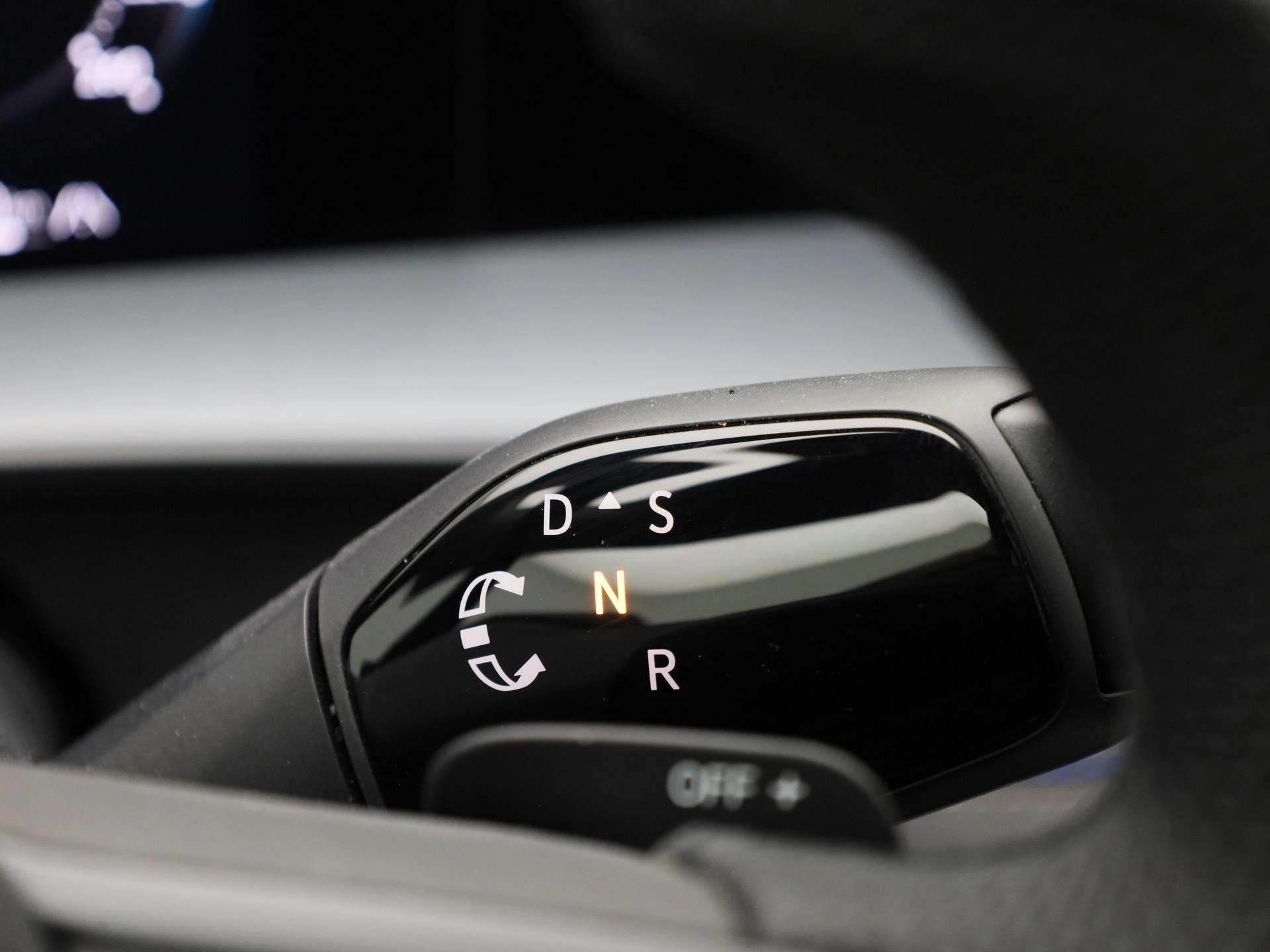 Volkswagen Tayron 1.5 eHybrid R-Line Edition 204 PK|