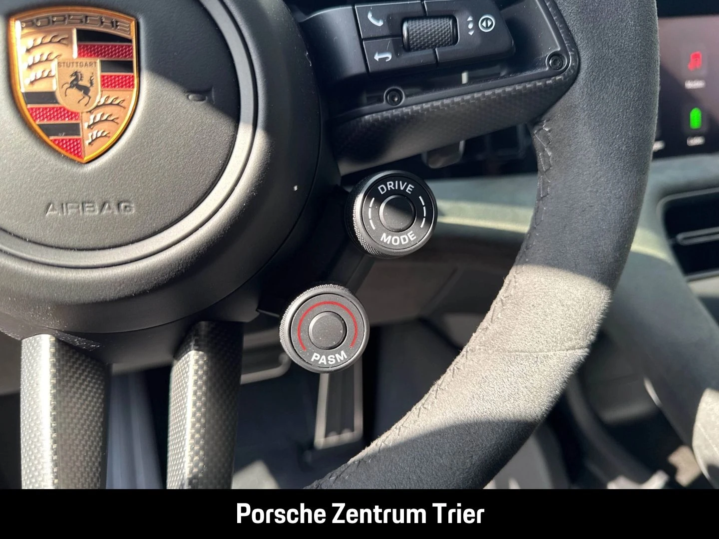Porsche-Taycan-image-16
