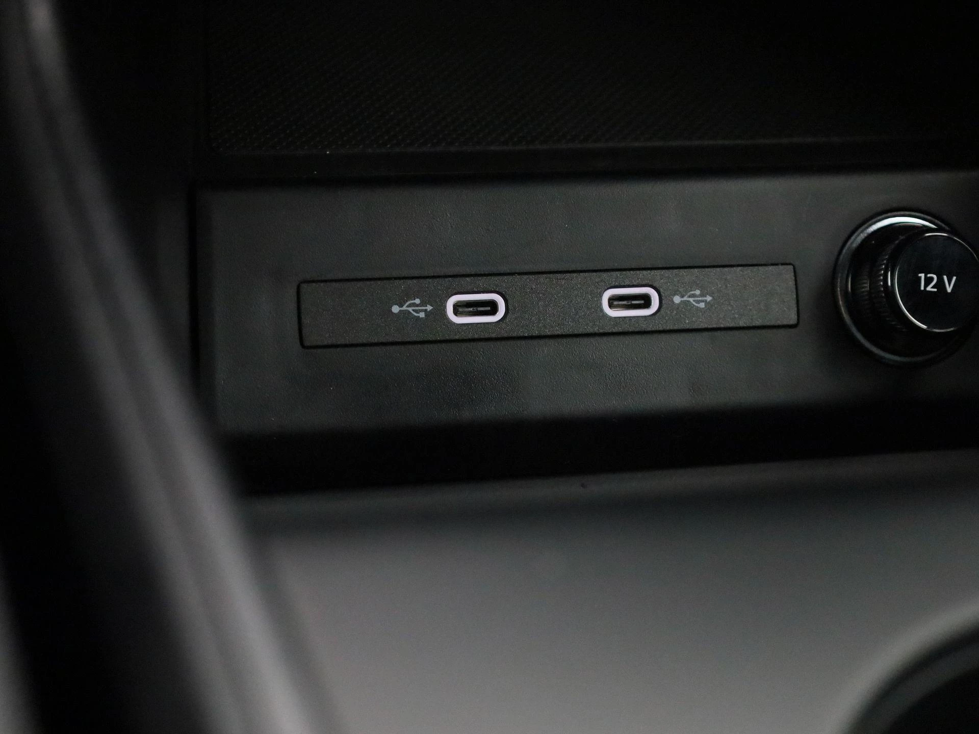 Audi-Q4 e-tron-image-33