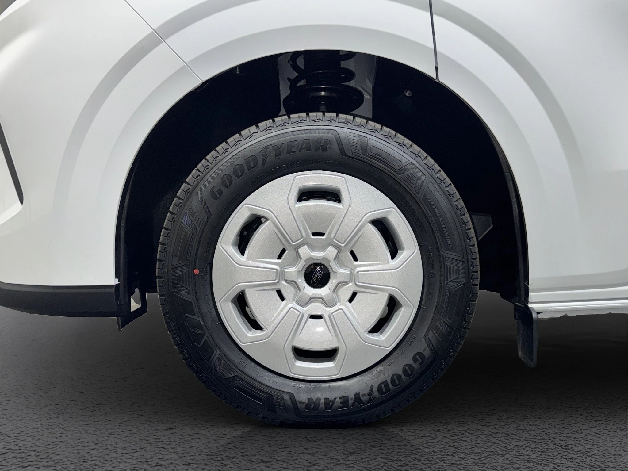 Ford Transit Custom Kastenwagen Trend 320 L1 2.0L EcoBlue. 8-Gang-Automatikgetriebe. FWD