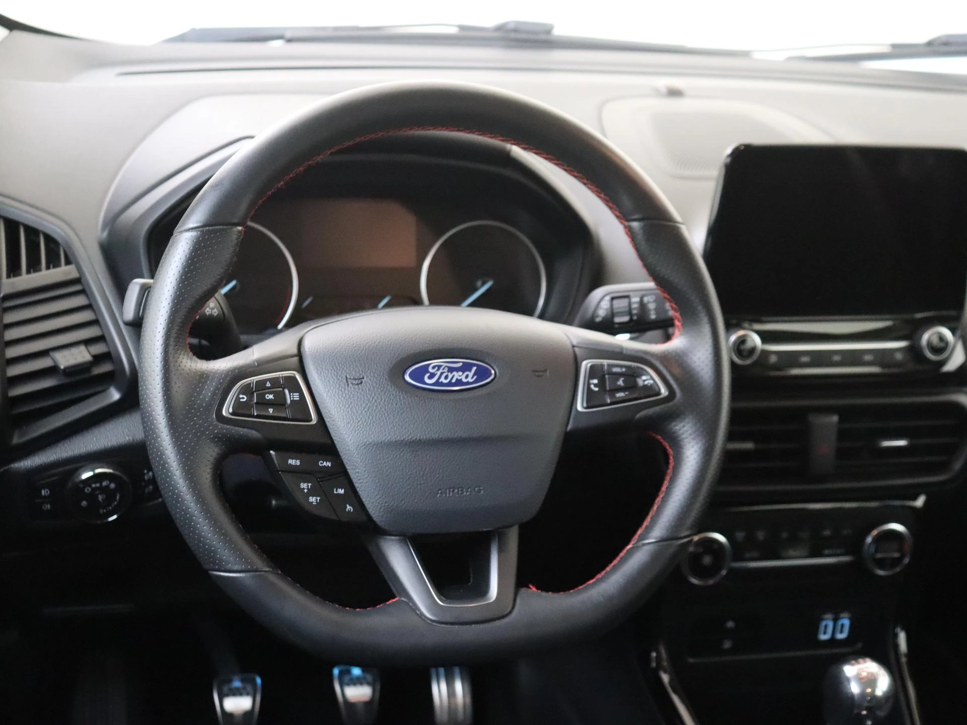 Ford-EcoSport-image-13