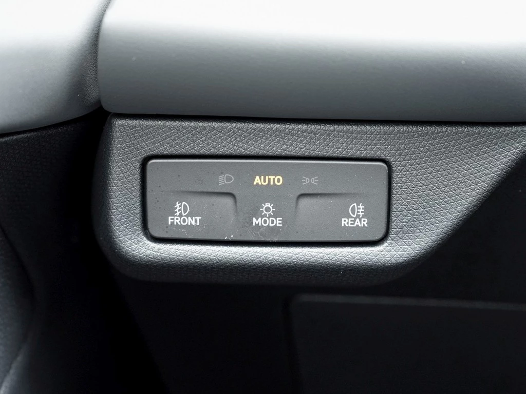 CUPRA Terramar 1.5 eTSI DSG /Navi/LED/HuD/ACC/RFK/SHZ