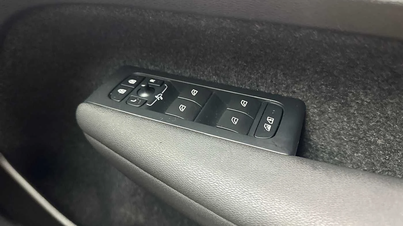 Volvo-XC40-image-22