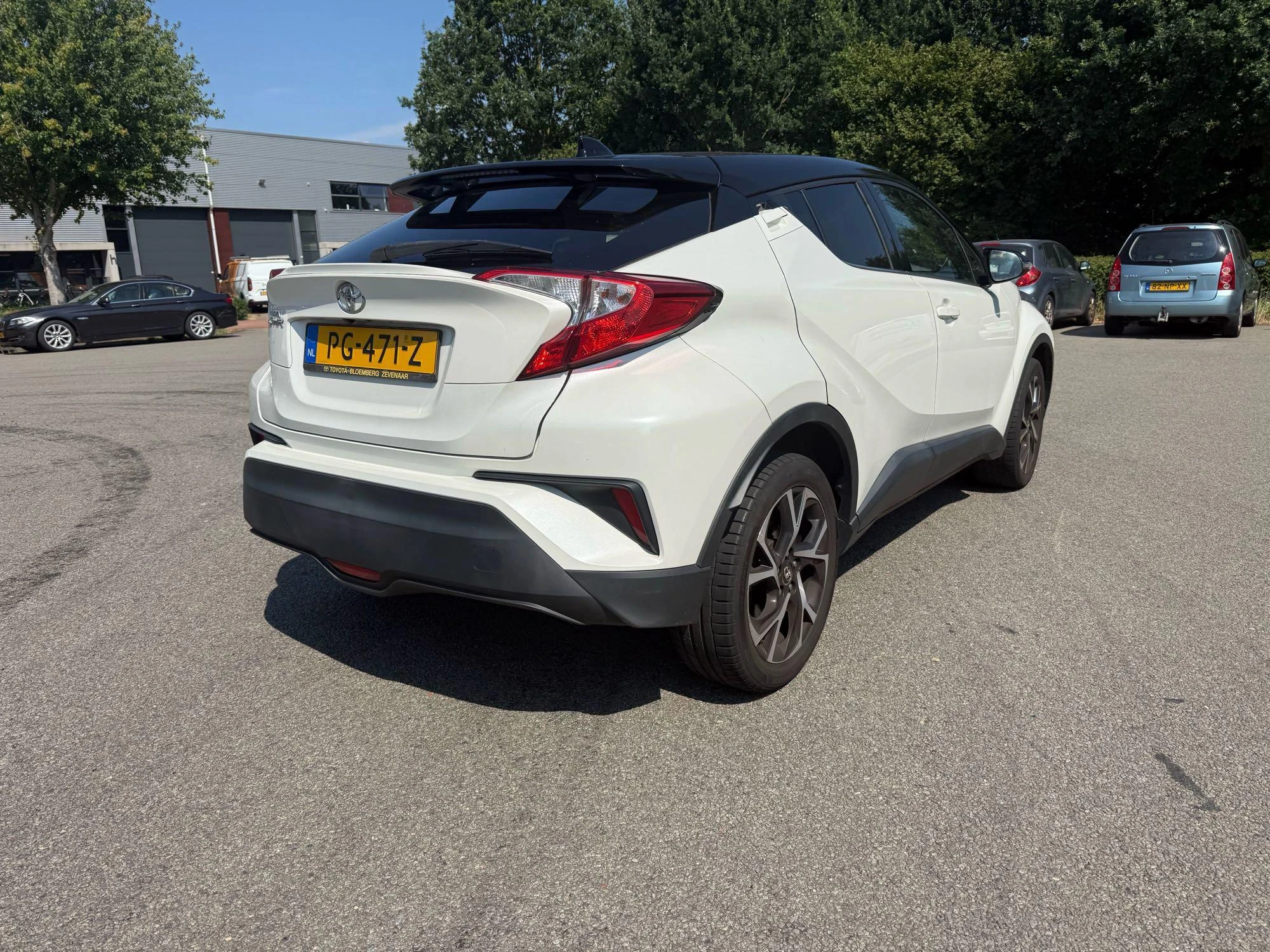 Toyota C-HR 1.2 Bi-Tone 116 PK