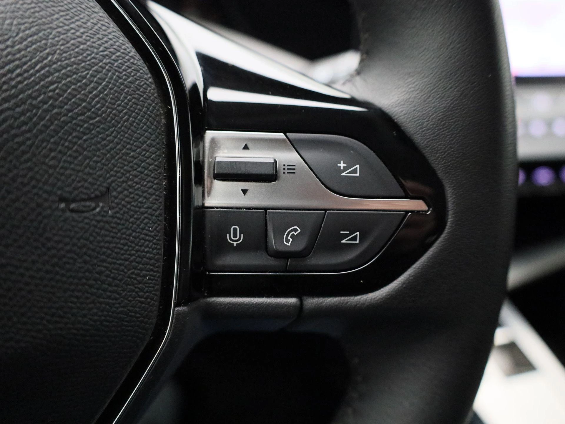 Peugeot-308-image-14
