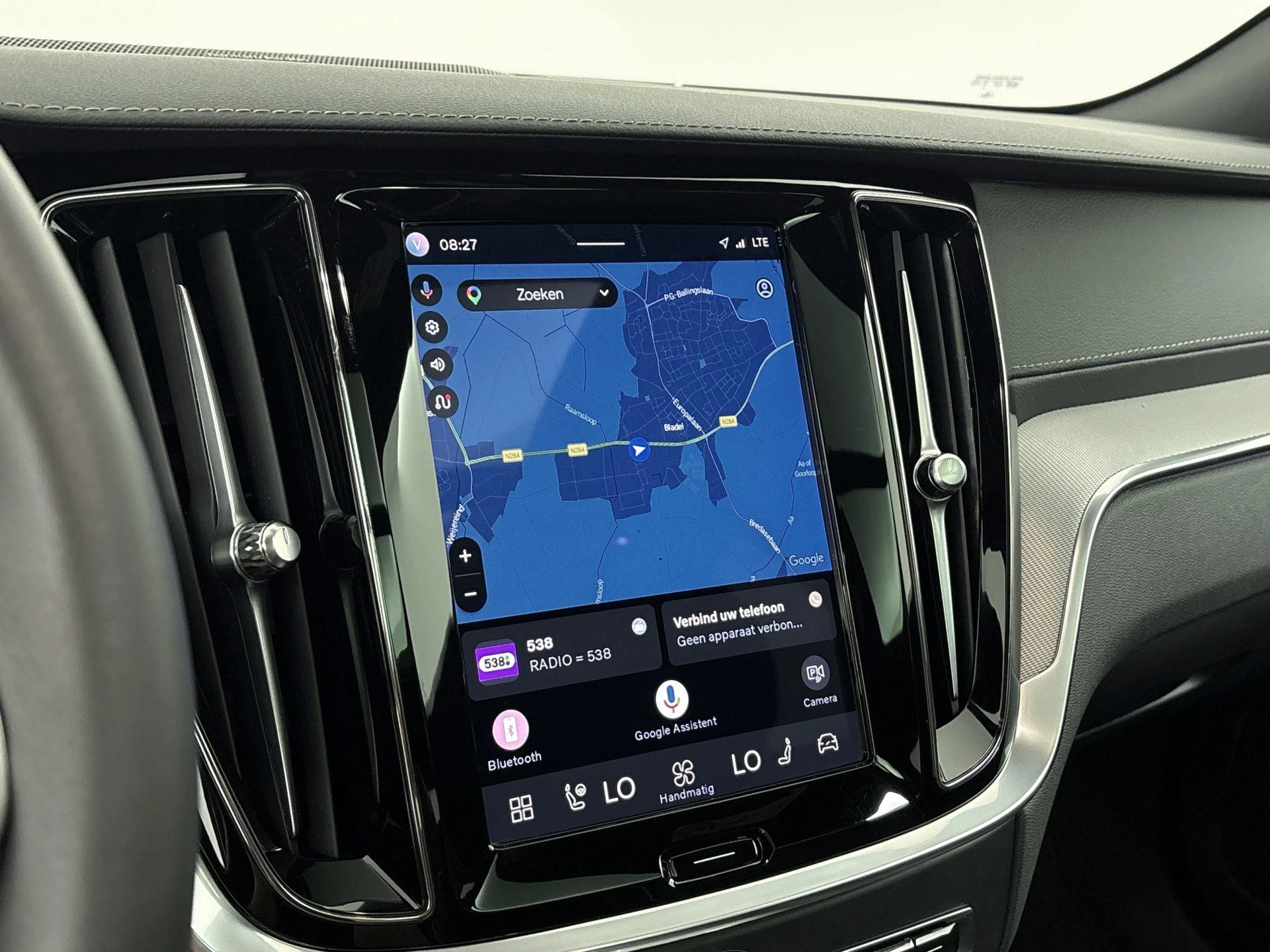 Volvo-V60-image-6