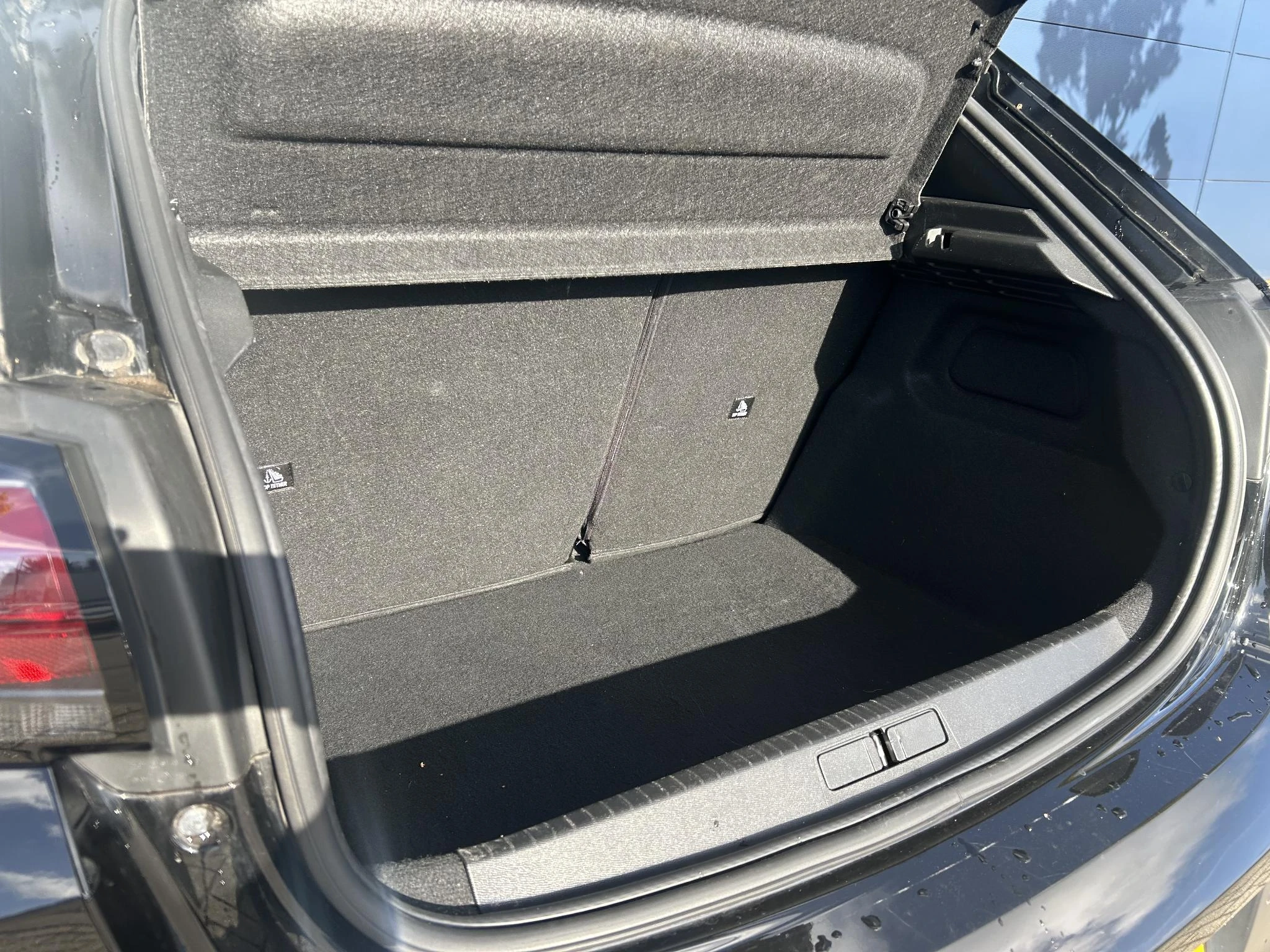 Peugeot-208-image-20