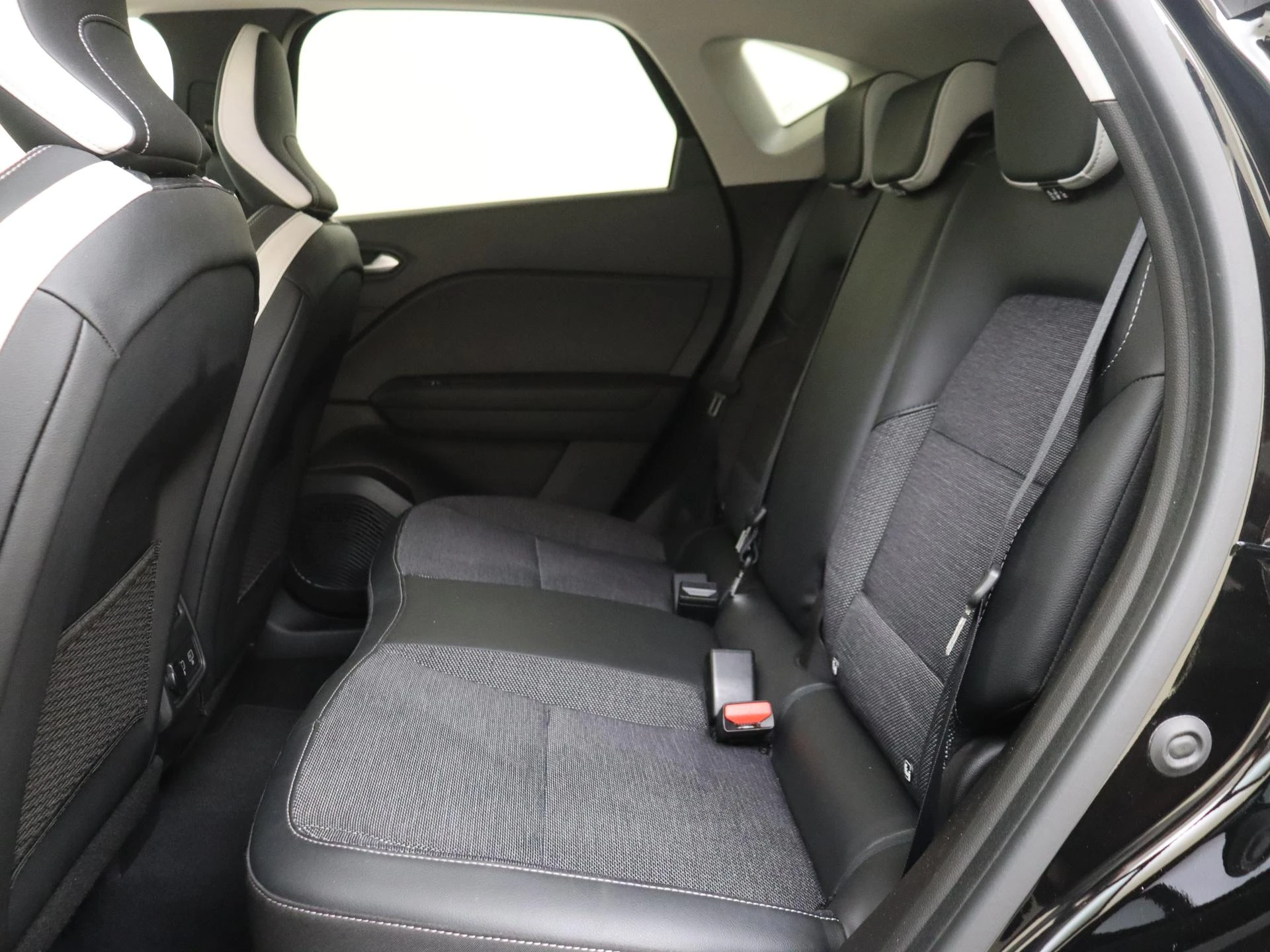 Renault-Captur-image-15