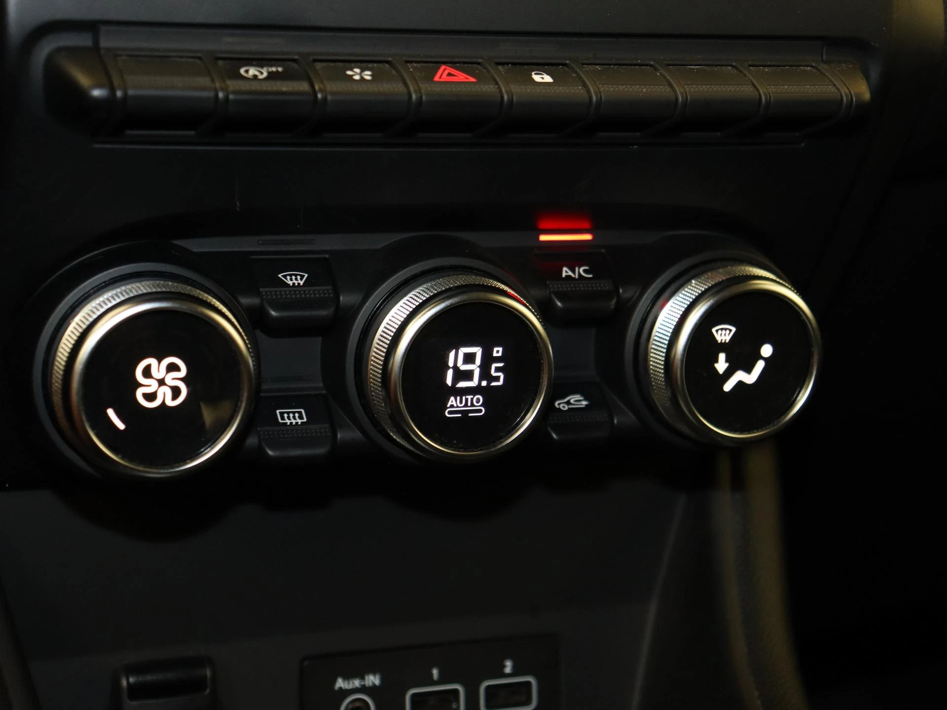 Renault-Captur-image-19