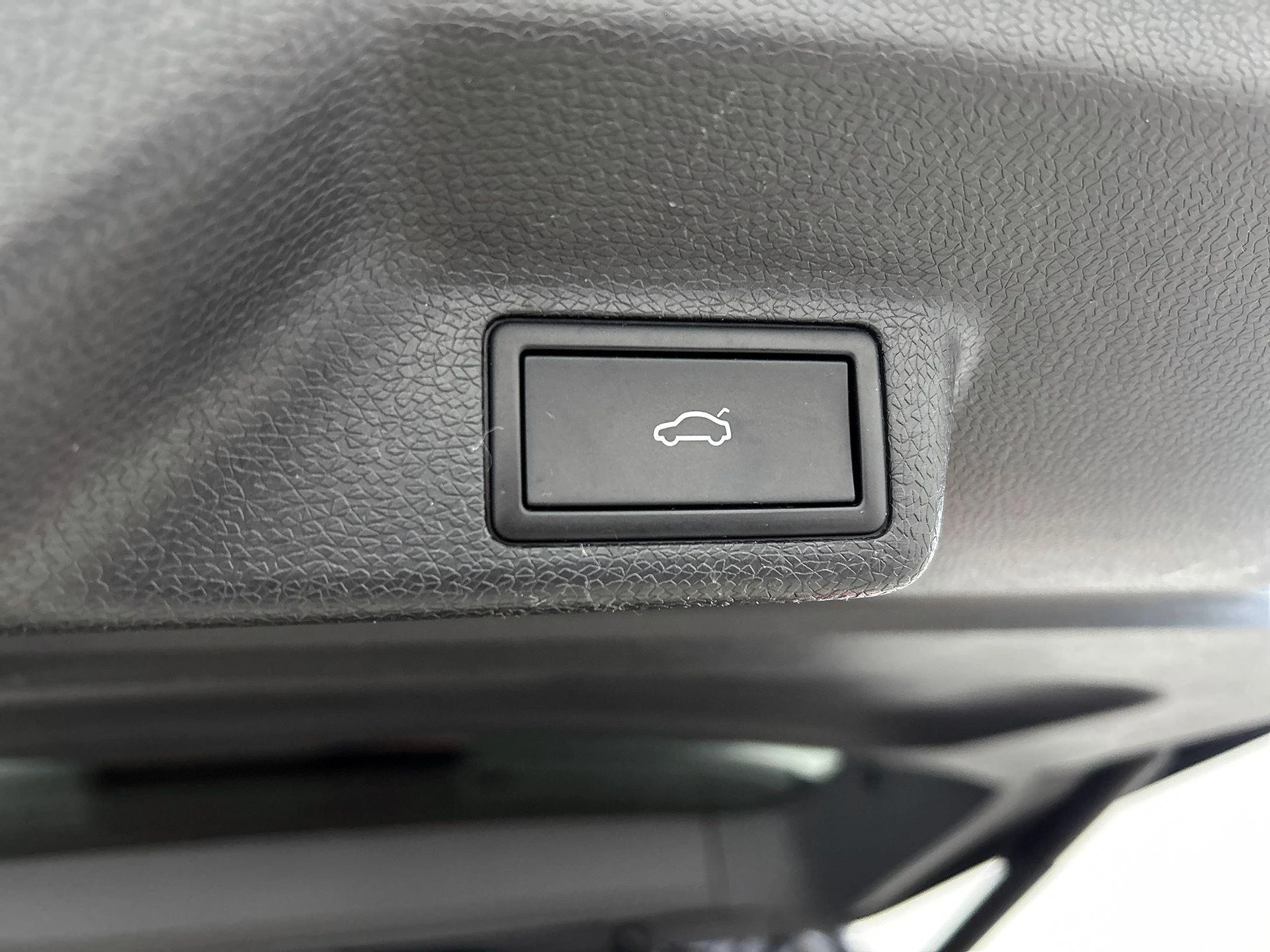 Volkswagen-ID. Buzz-image-24