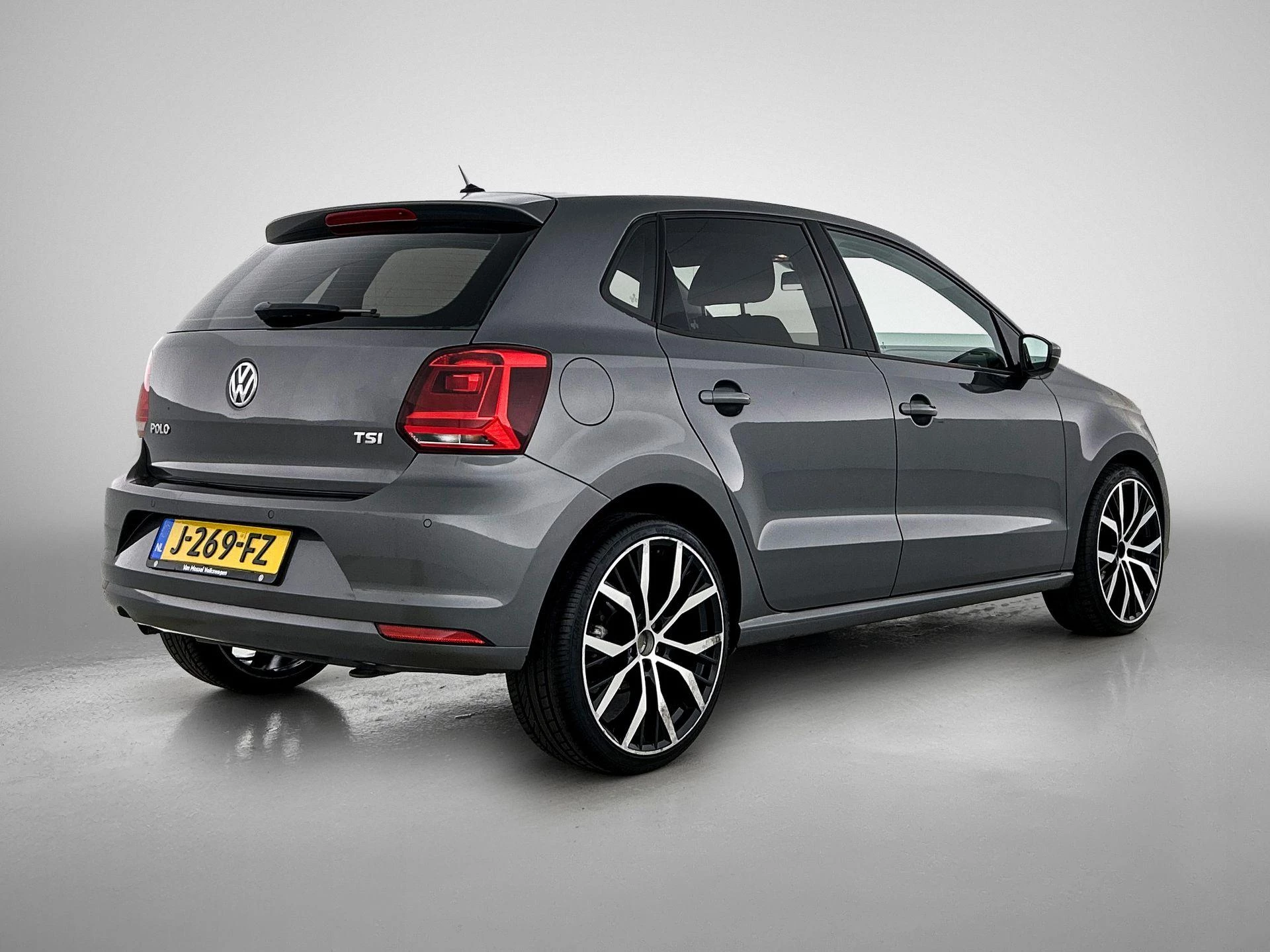 Volkswagen Polo 1.2 TSI Comfortline Business R