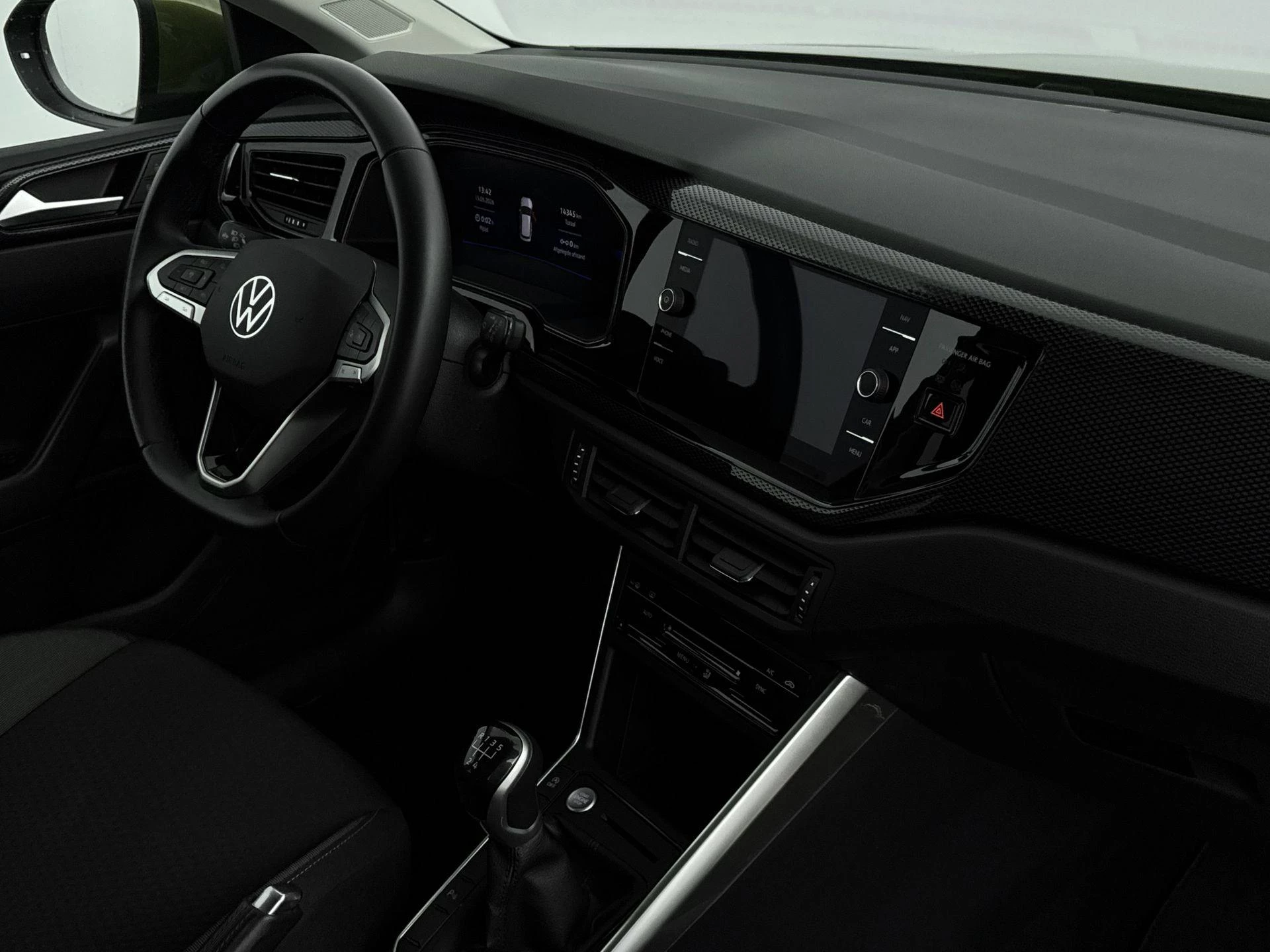 Volkswagen-Taigo-image-19
