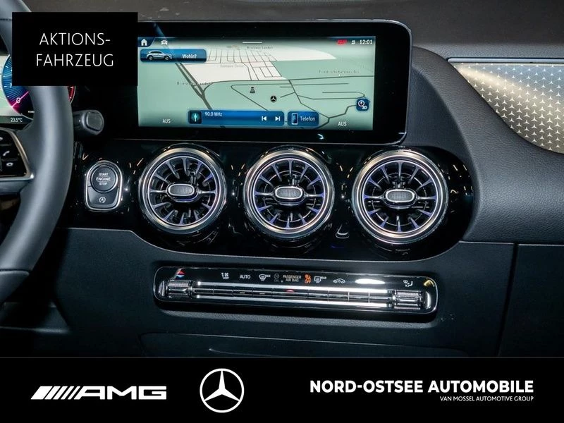 Mercedes-Benz GLA 180 PROGRESSIVE NIGHT PANO AHK DISTRON SOUND Progressive