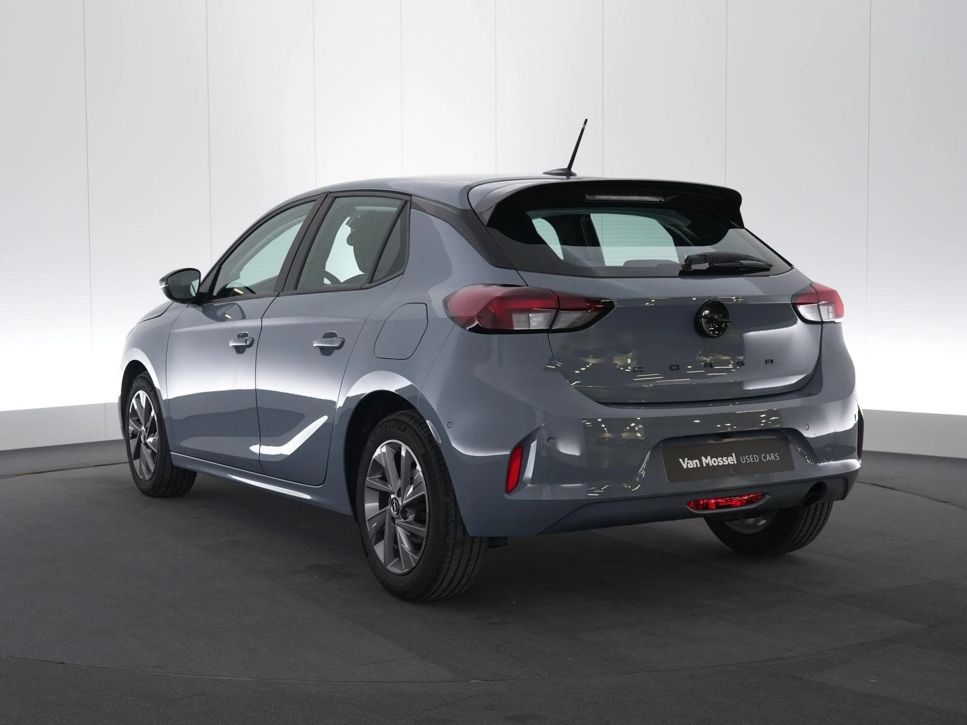 Opel-Corsa-image-1
