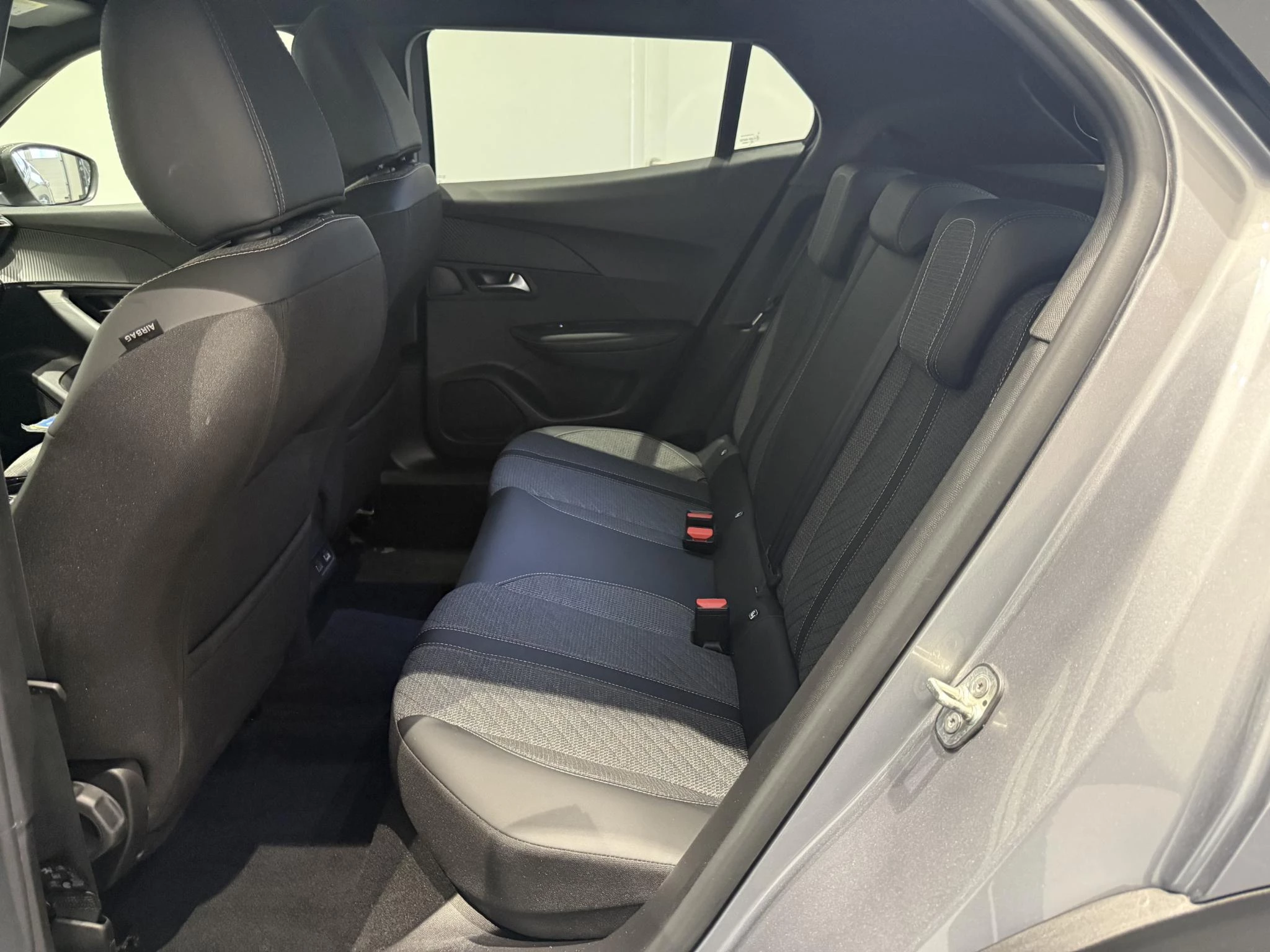 Peugeot-2008-image-9