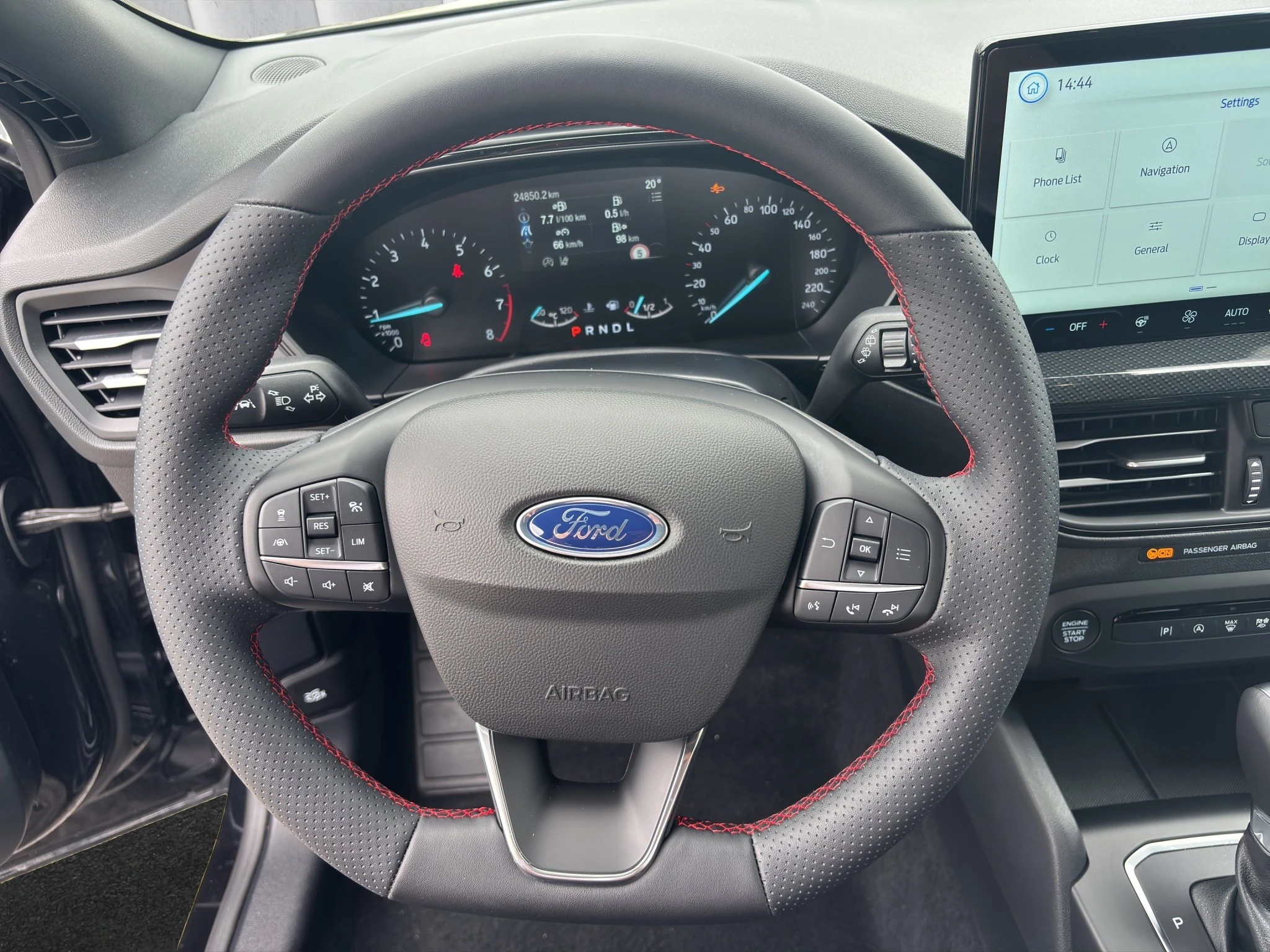 Ford Focus ST-Line Turnier Aut.*ACC*KAM*NAVI*LED*WINTER-PKT.