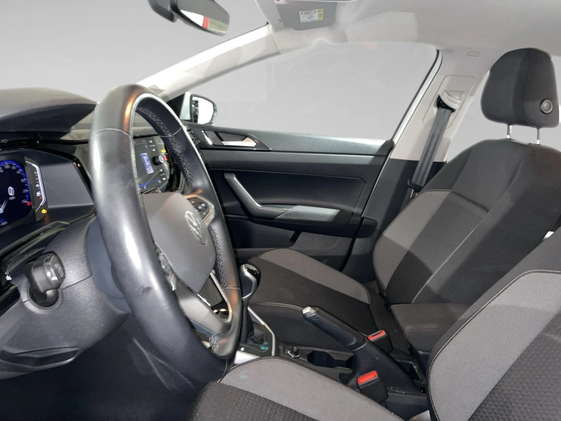 Volkswagen Polo 1.0 TSI Life Business