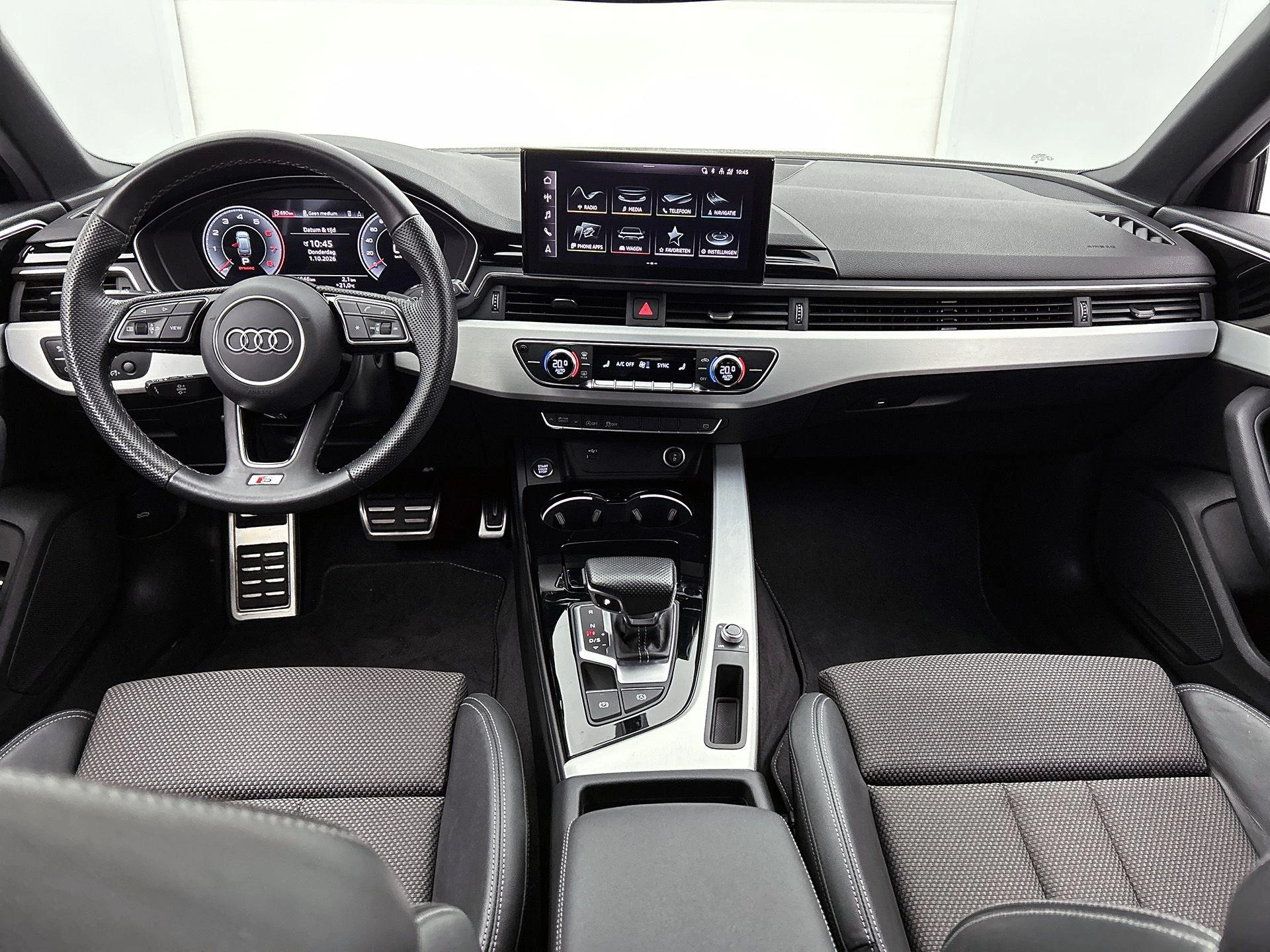 Audi-A4-image-11