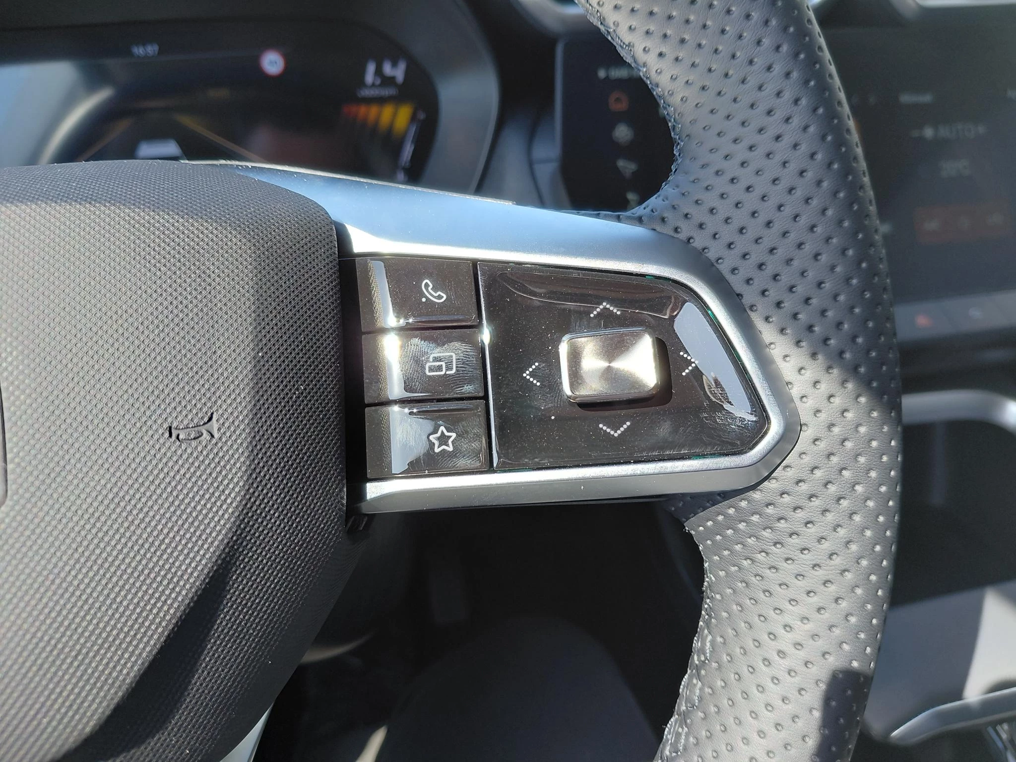 MG-ZS-image-15