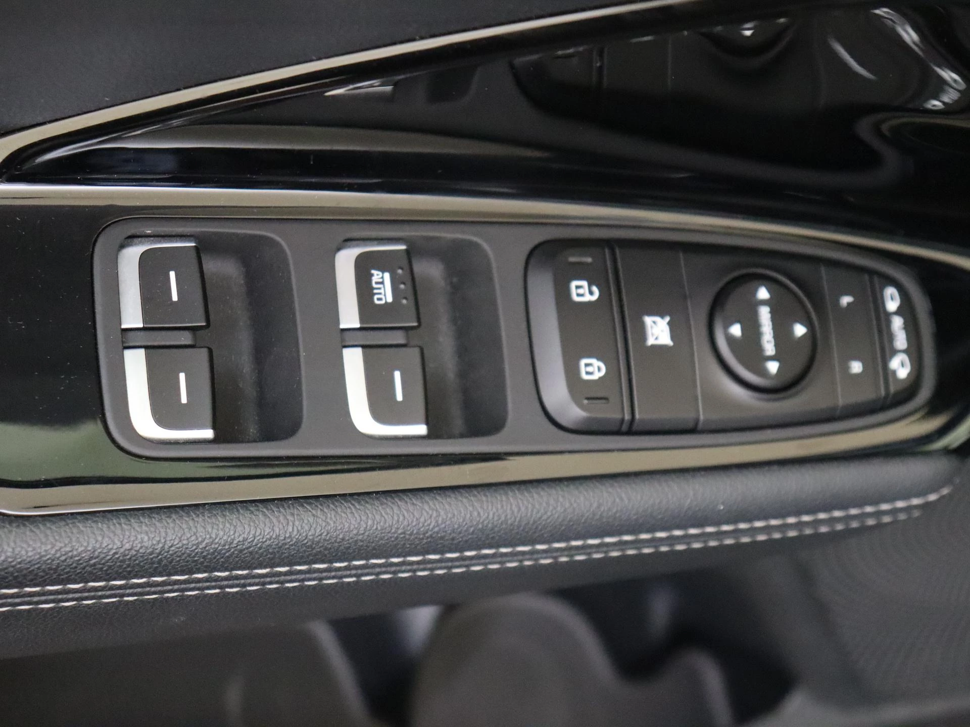 Kia-Niro-image-28