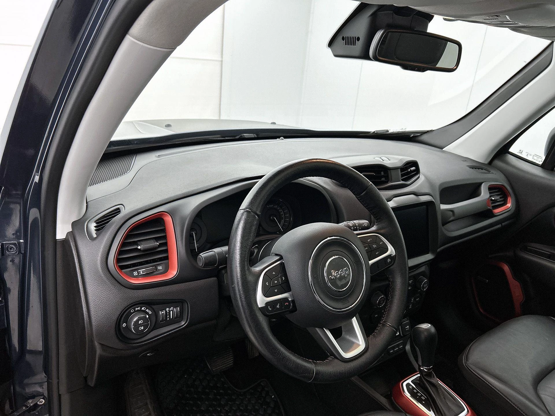 Jeep-Renegade-image-17