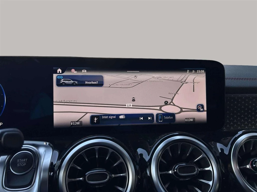 Mercedes-Benz-EQB-image-13