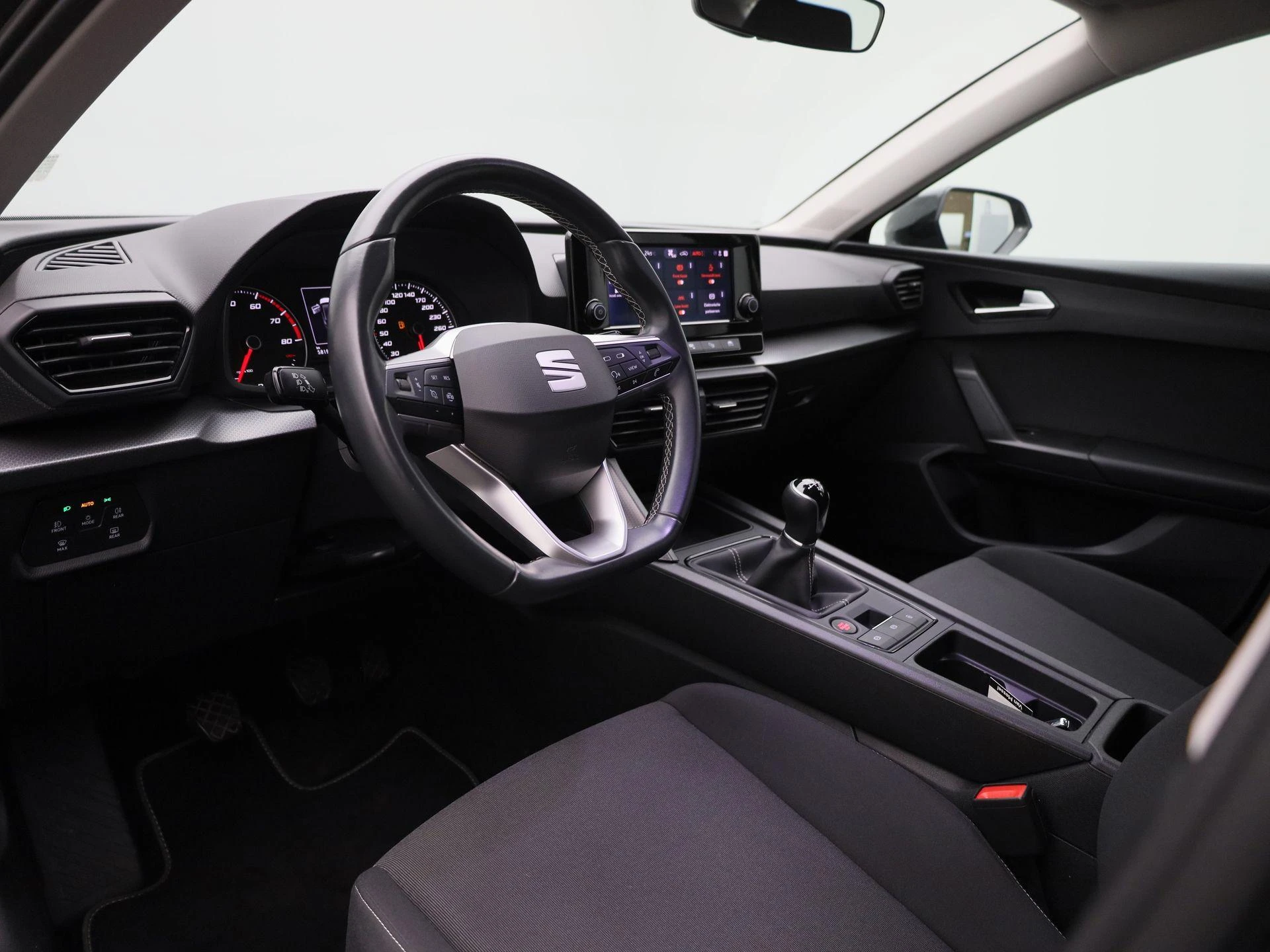 SEAT-Leon-image-27