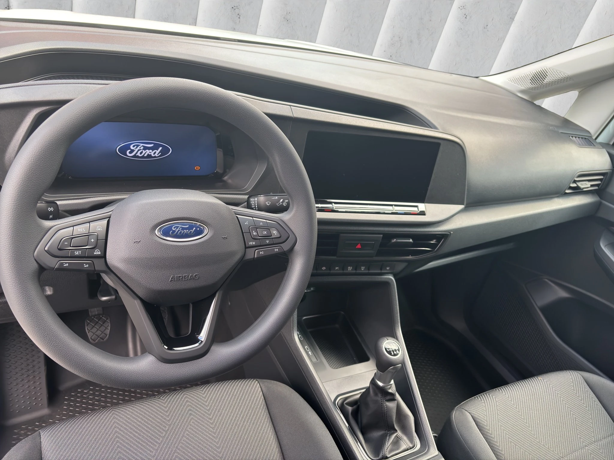 Ford Transit Connect Kastenwagen Trend Kurzer Radstand (L1) 2.0 l Ecoblue . 6-Gang-Schaltgetriebe. Fronta