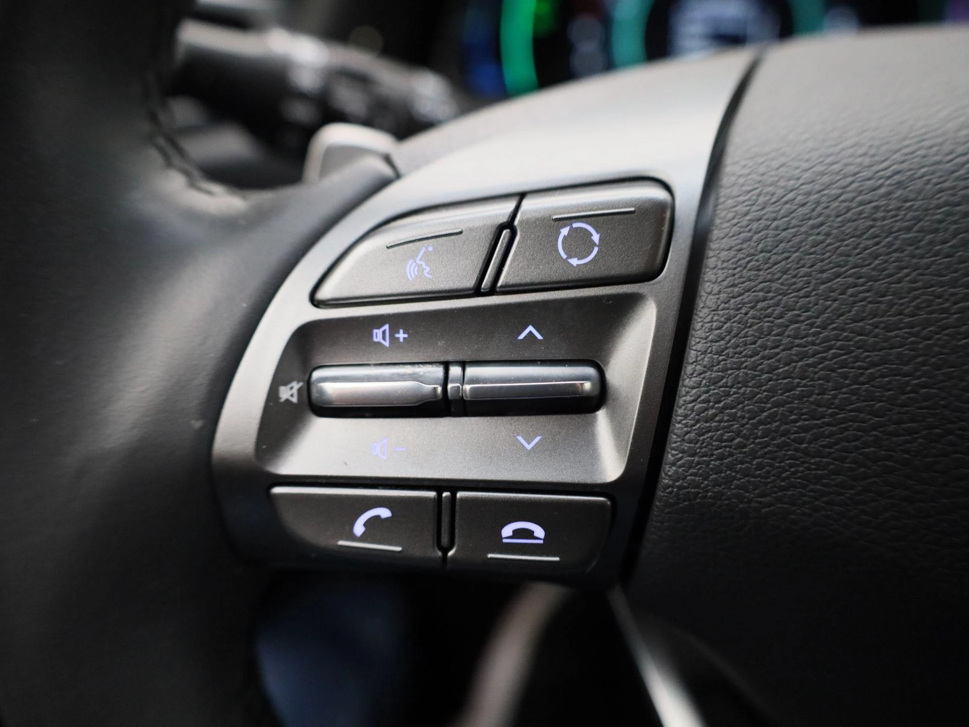 Hyundai-IONIQ-image-19