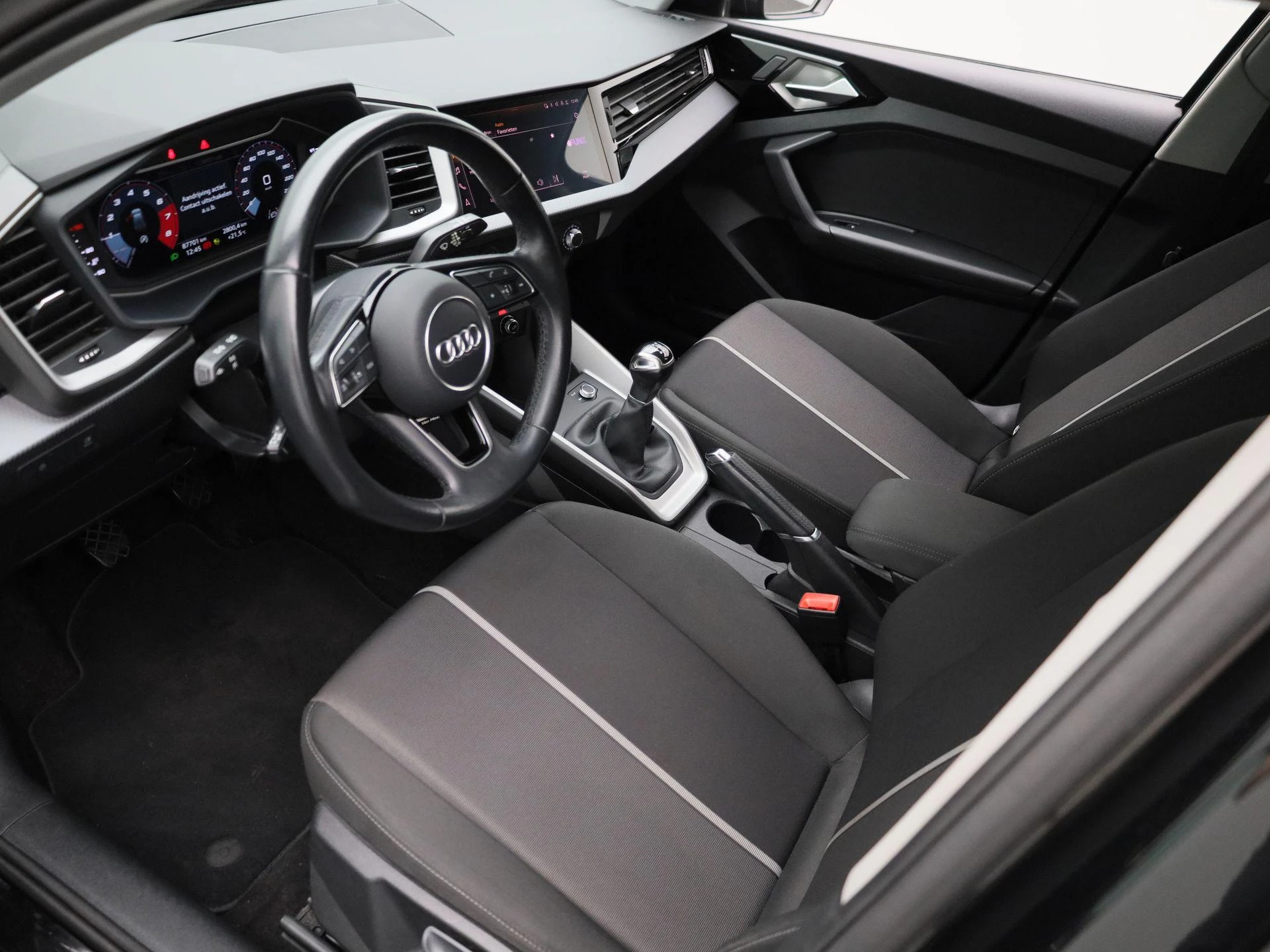 Audi-A1 Sportback-image-15