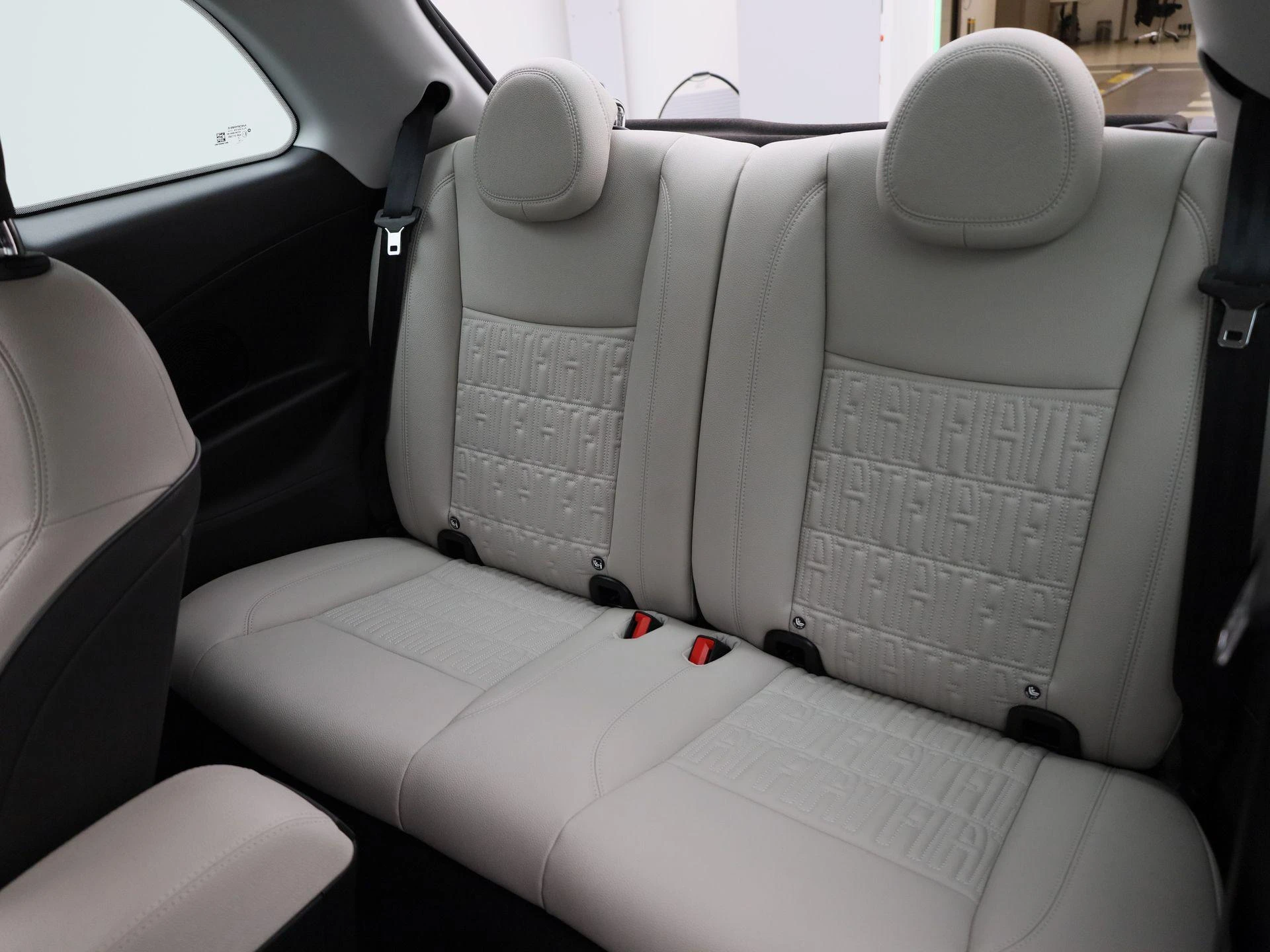 Fiat-500e-image-10
